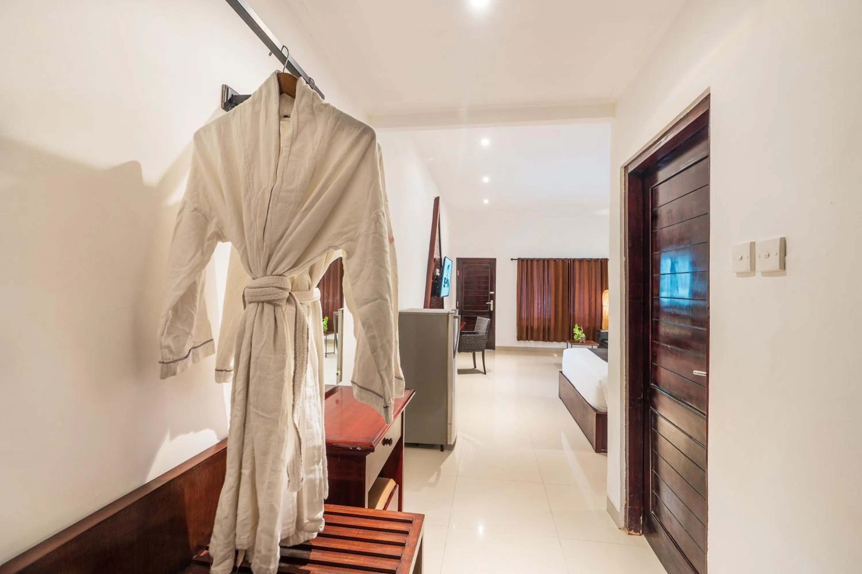 Bedroom, Bed in Suka Beach Inn