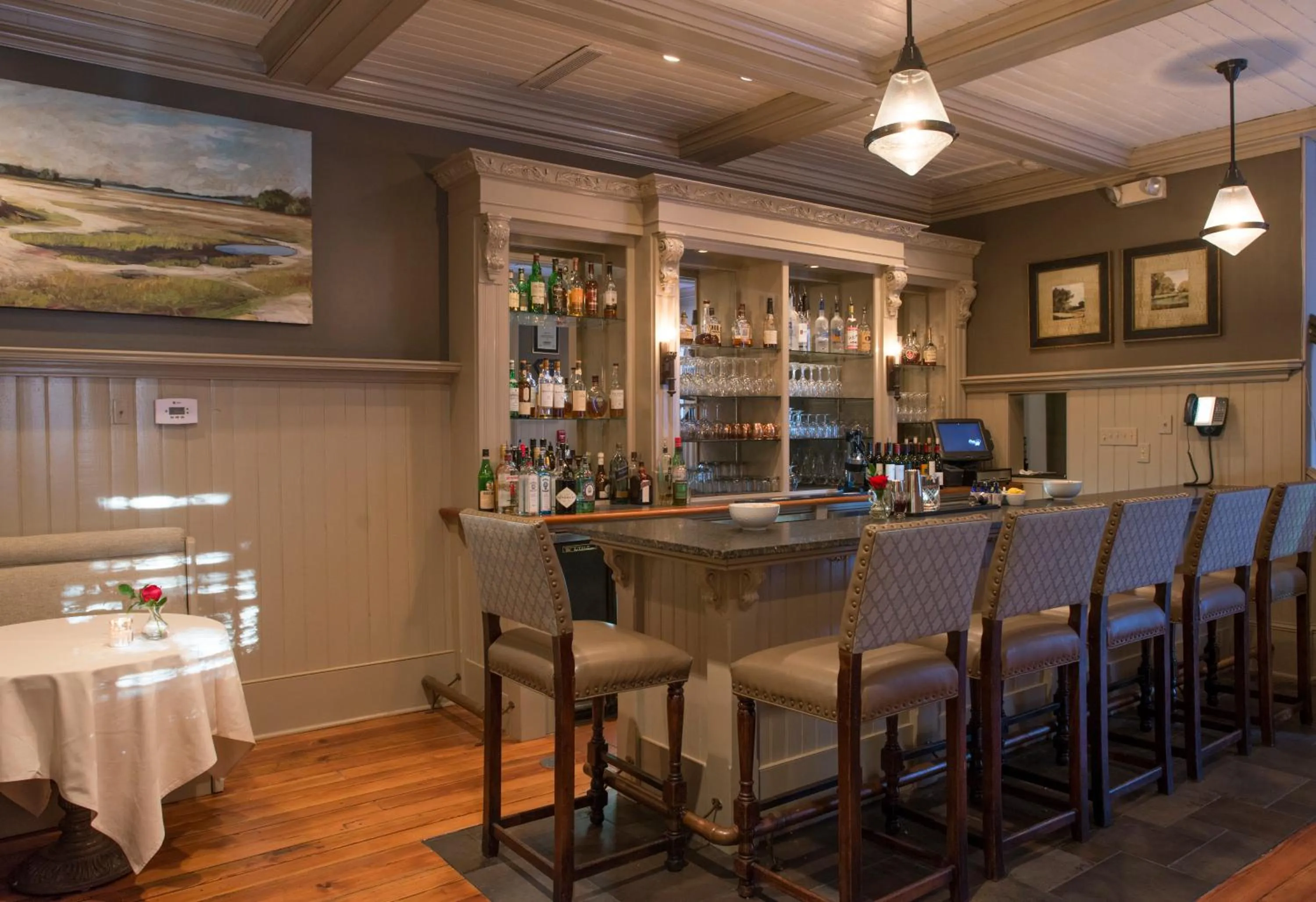 Alcoholic drinks in Wentworth Mansion