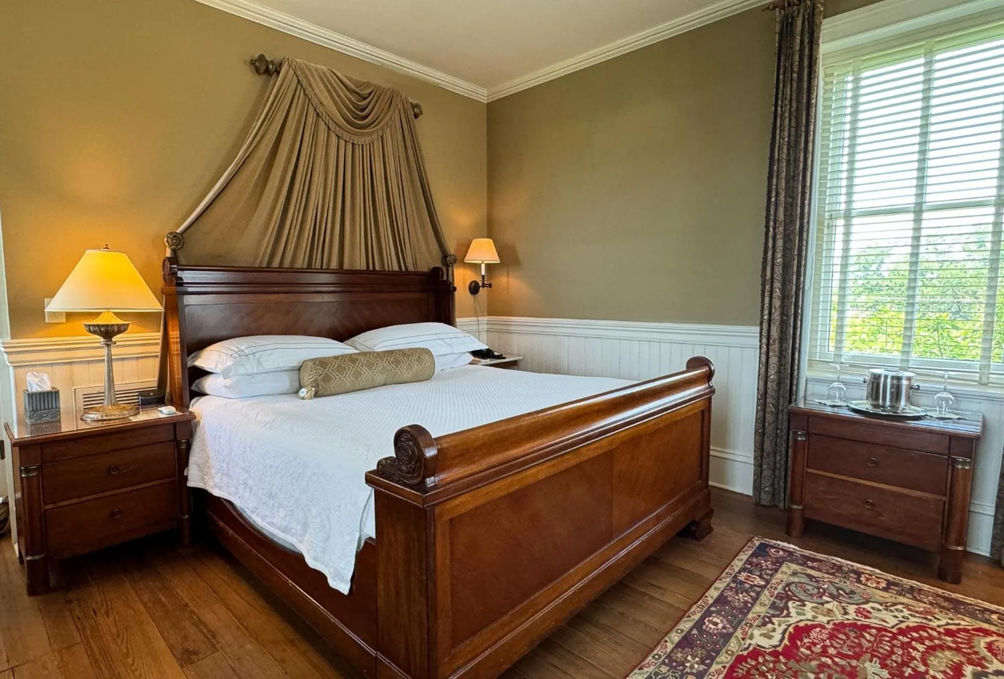 Photo of the whole room, Bed in Wentworth Mansion