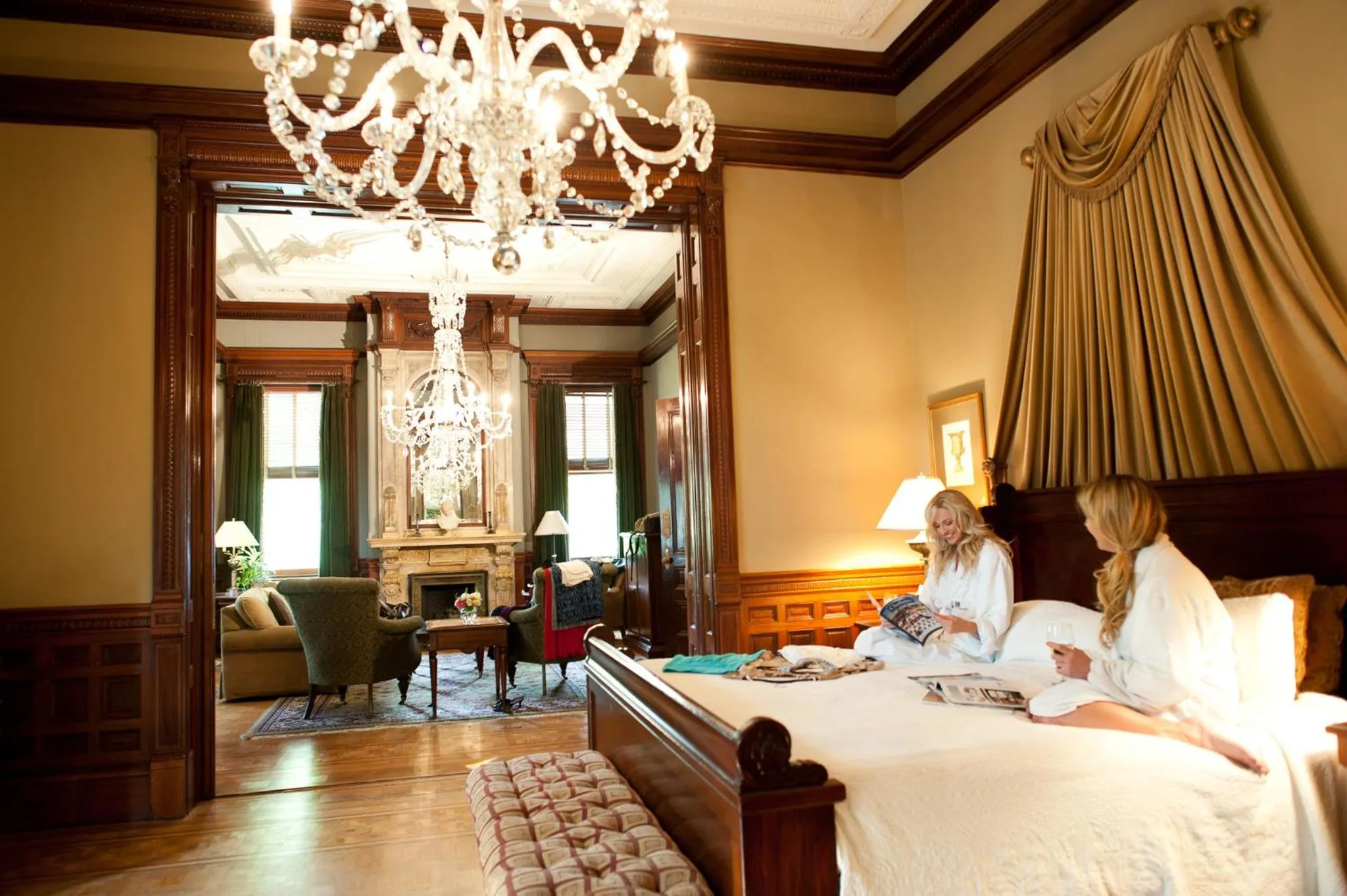 Photo of the whole room, Bed in Wentworth Mansion
