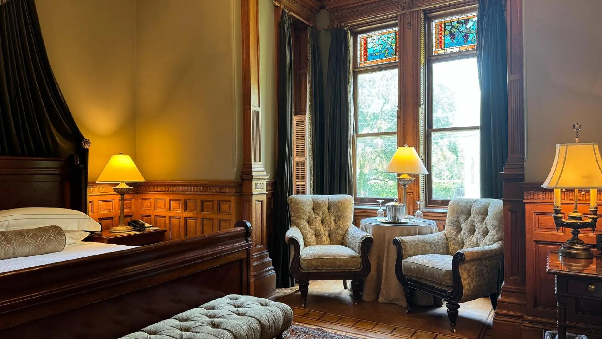 Photo of the whole room in Wentworth Mansion