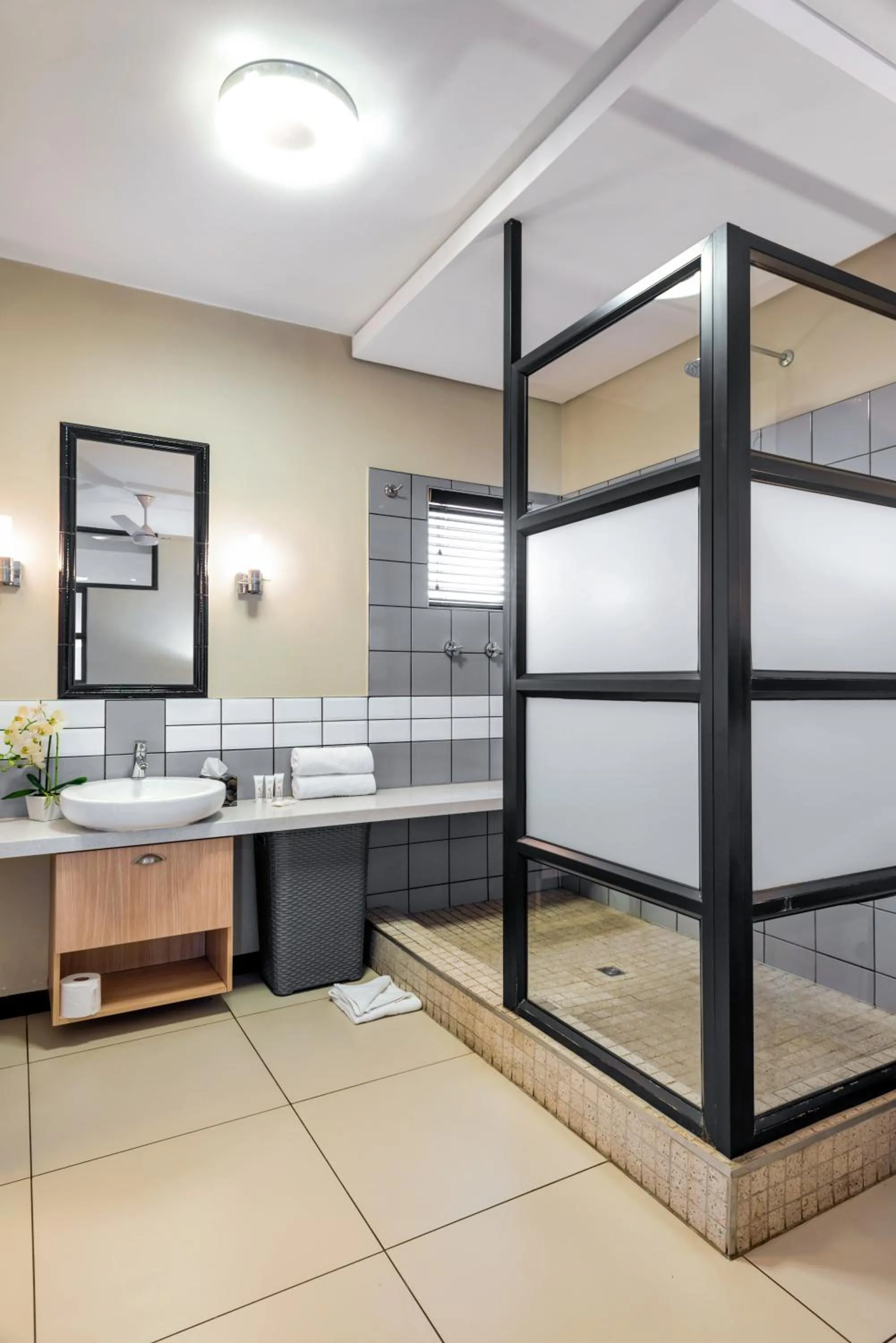 Shower in CAG The Vantage Rosebank