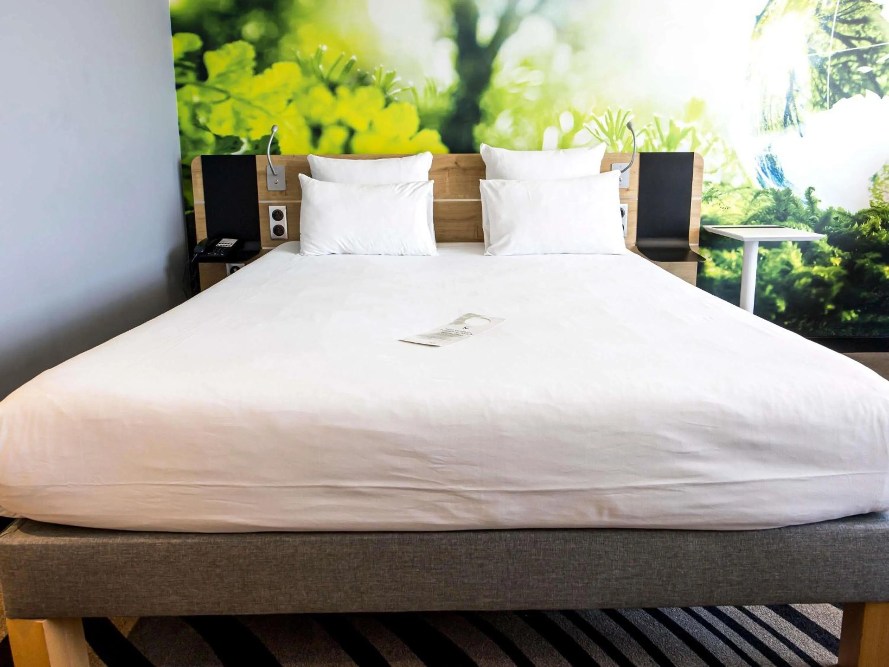 Bedroom, Bed in Novotel Wrocław Centrum