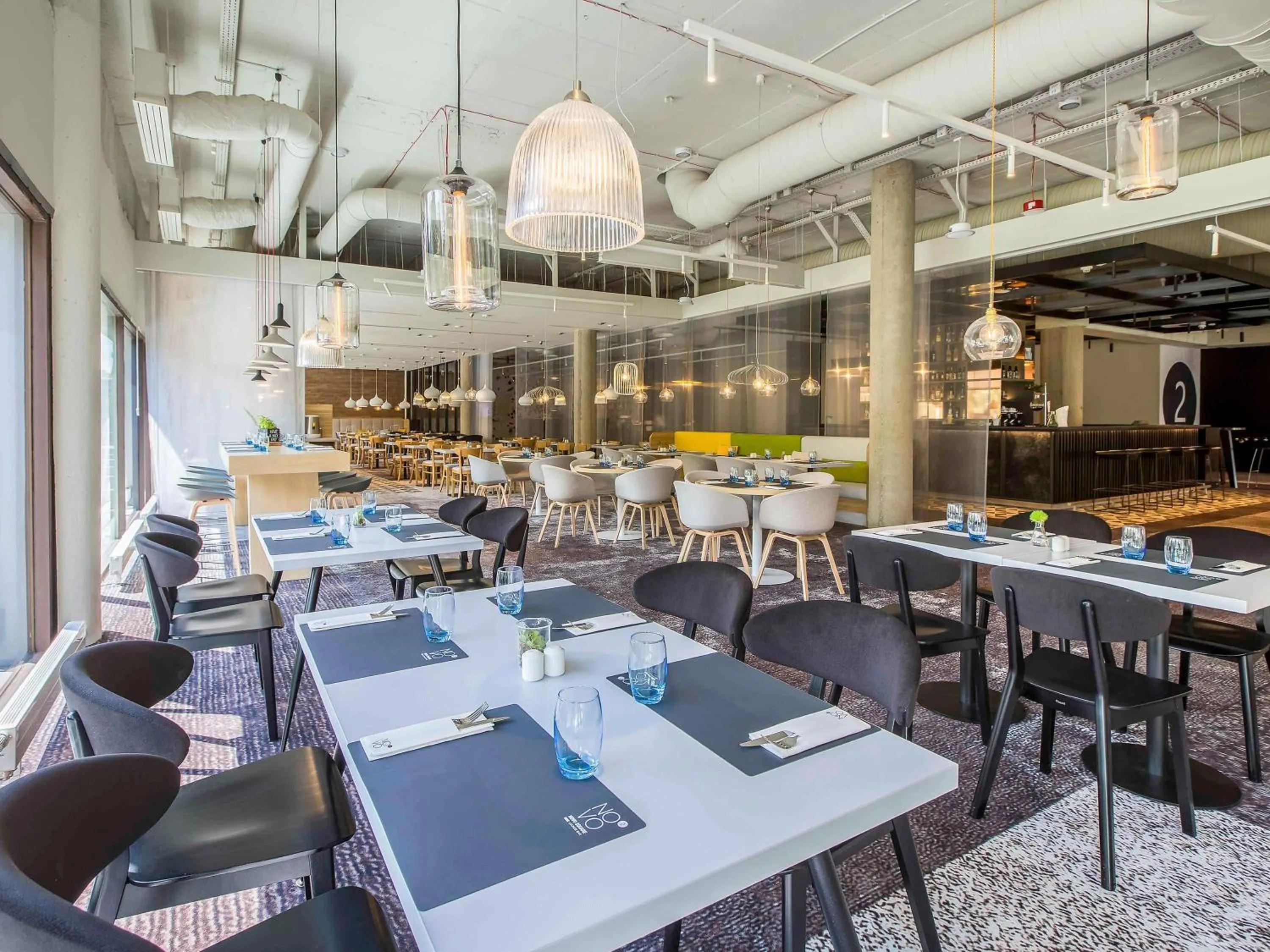 Restaurant/places to eat in Novotel Wrocław Centrum