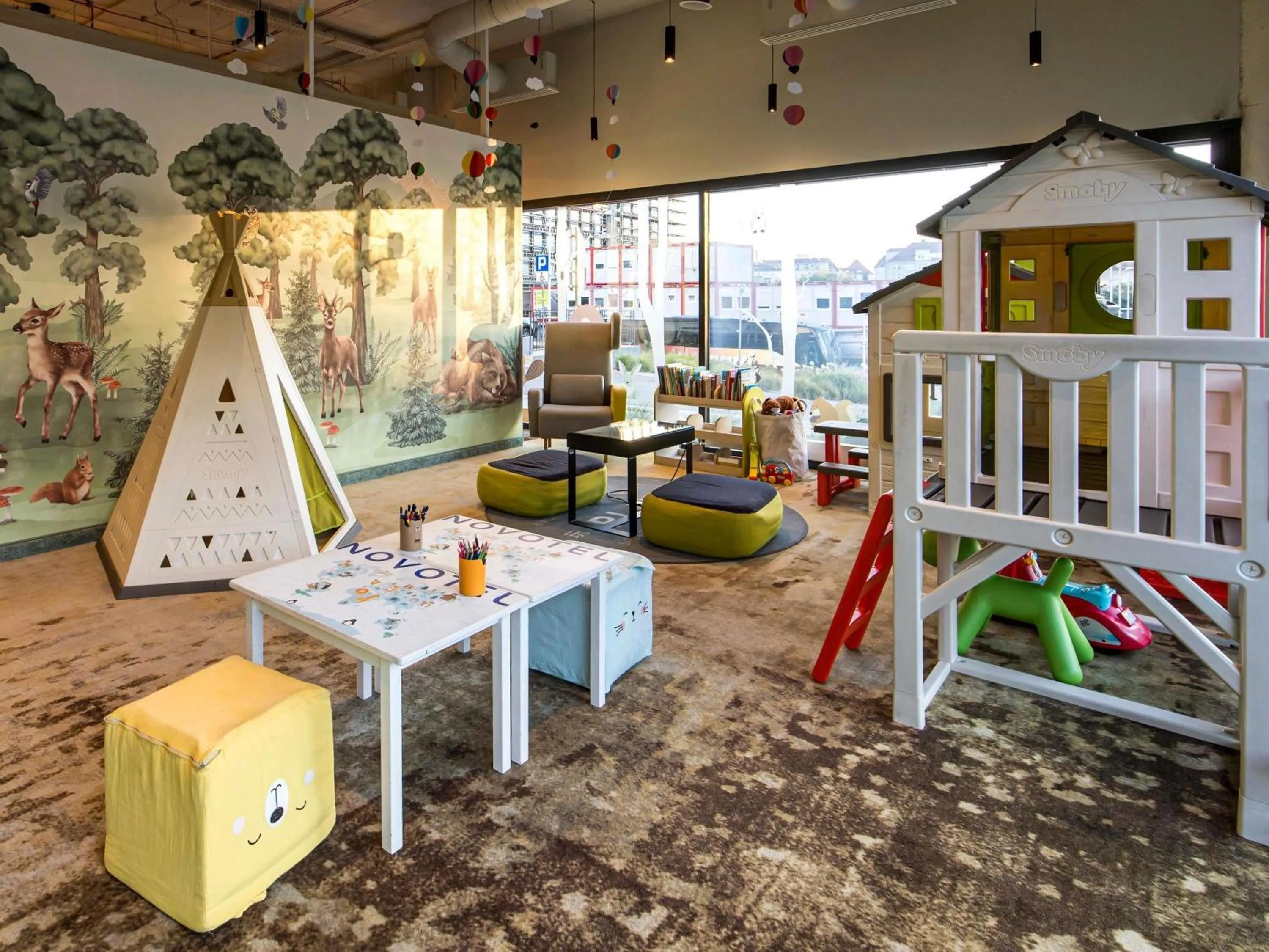 Property building in Novotel Wrocław Centrum