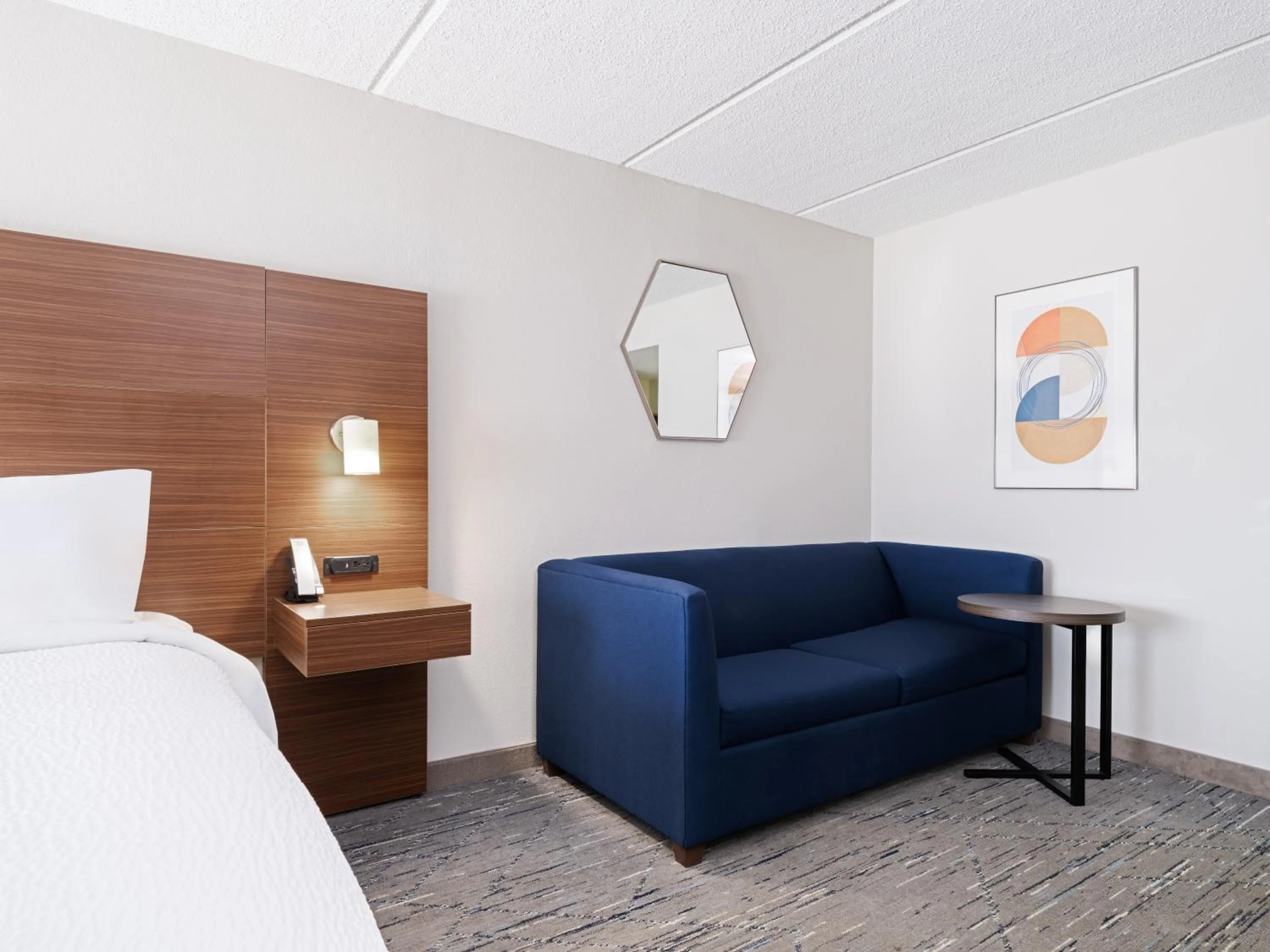 Bed in Holiday Inn Express & Suites Augusta West - Ft Gordon Area by IHG