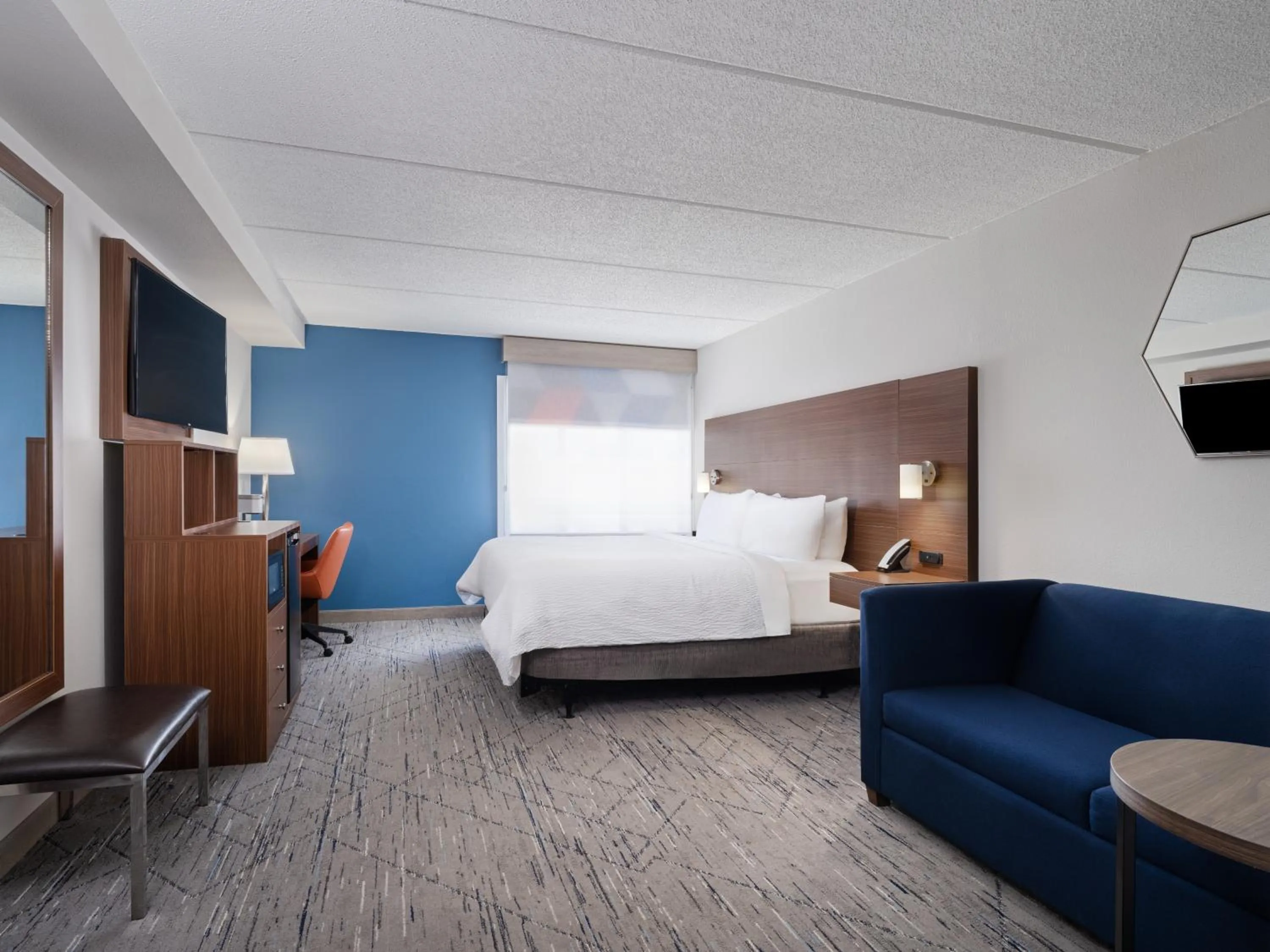 Bed in Holiday Inn Express & Suites Augusta West - Ft Gordon Area by IHG