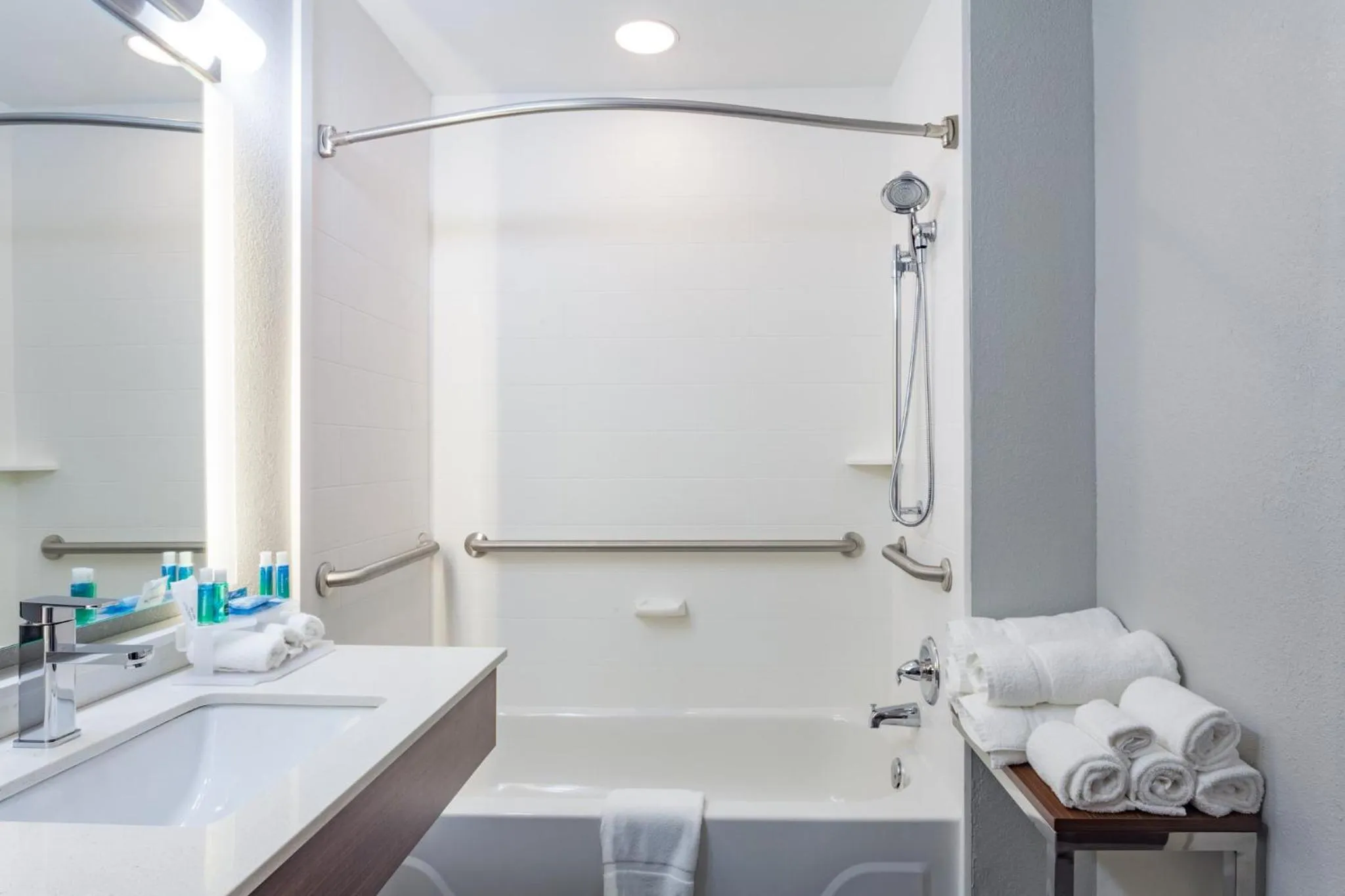 Bathroom in Holiday Inn Express & Suites Augusta West - Ft Gordon Area by IHG