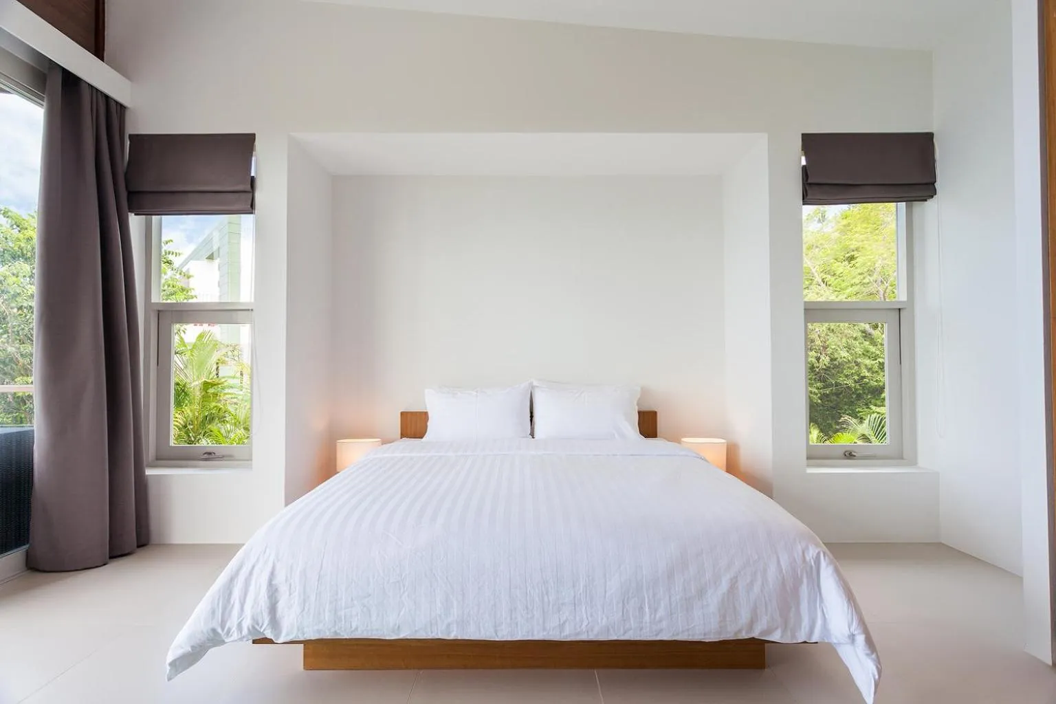 Bed in Bay Villas Koh Phangan