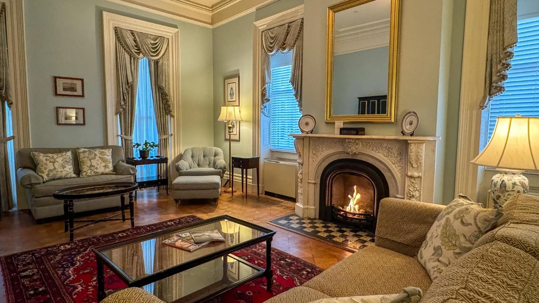 Seating area in John Rutledge House Inn