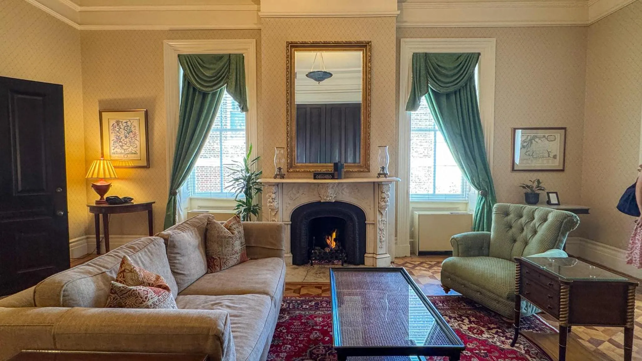 Seating area in John Rutledge House Inn