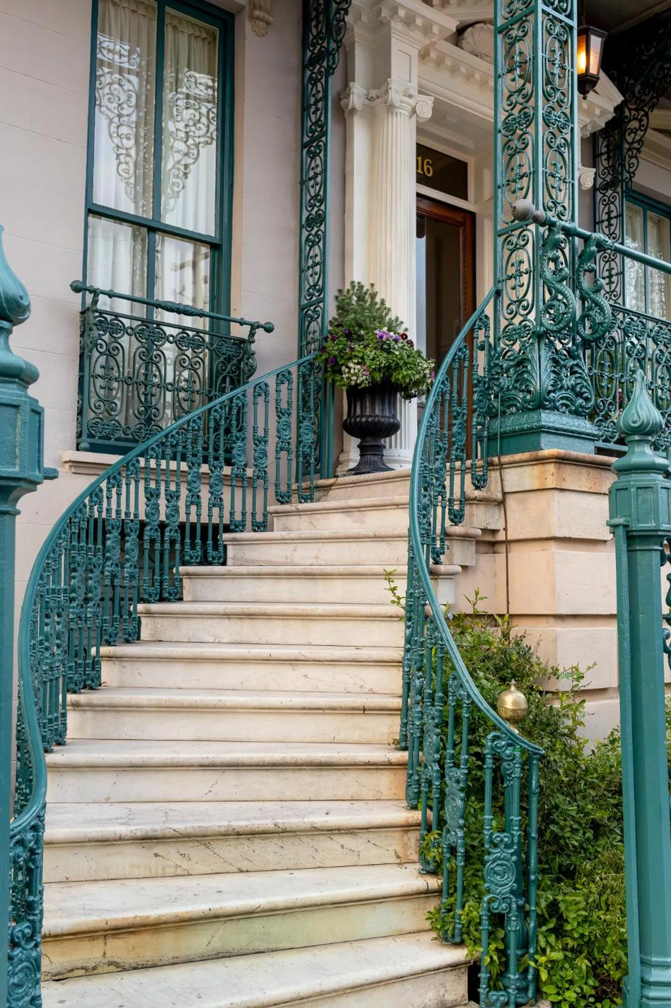 Property building in John Rutledge House Inn