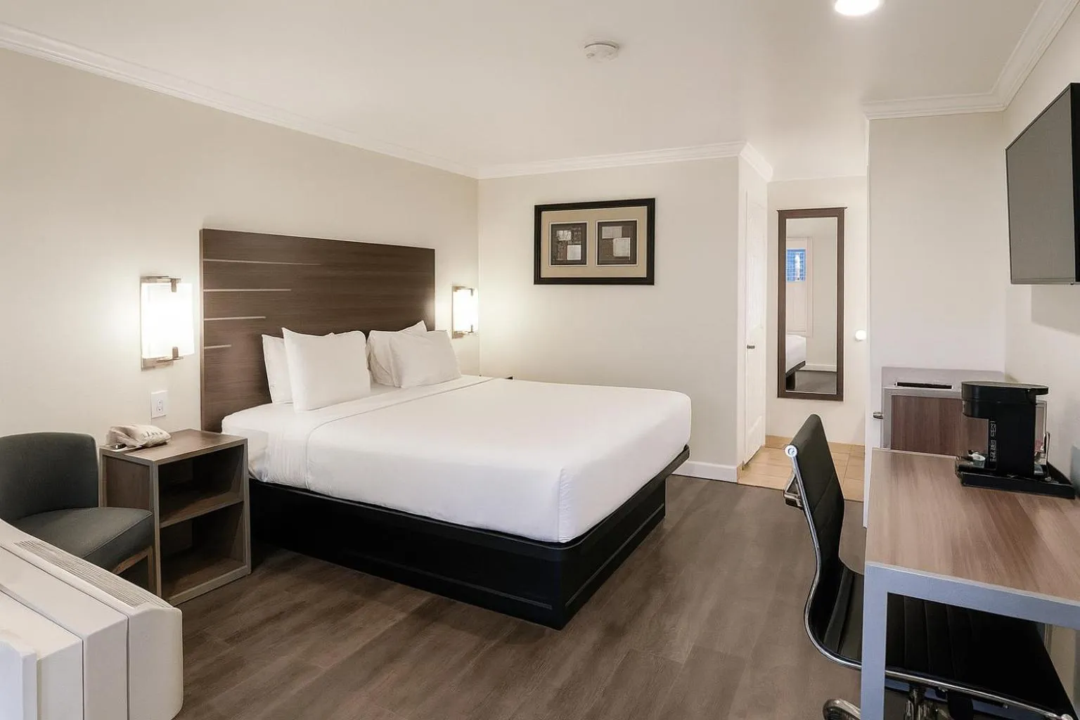 Bedroom, Bed in El Castell Motel