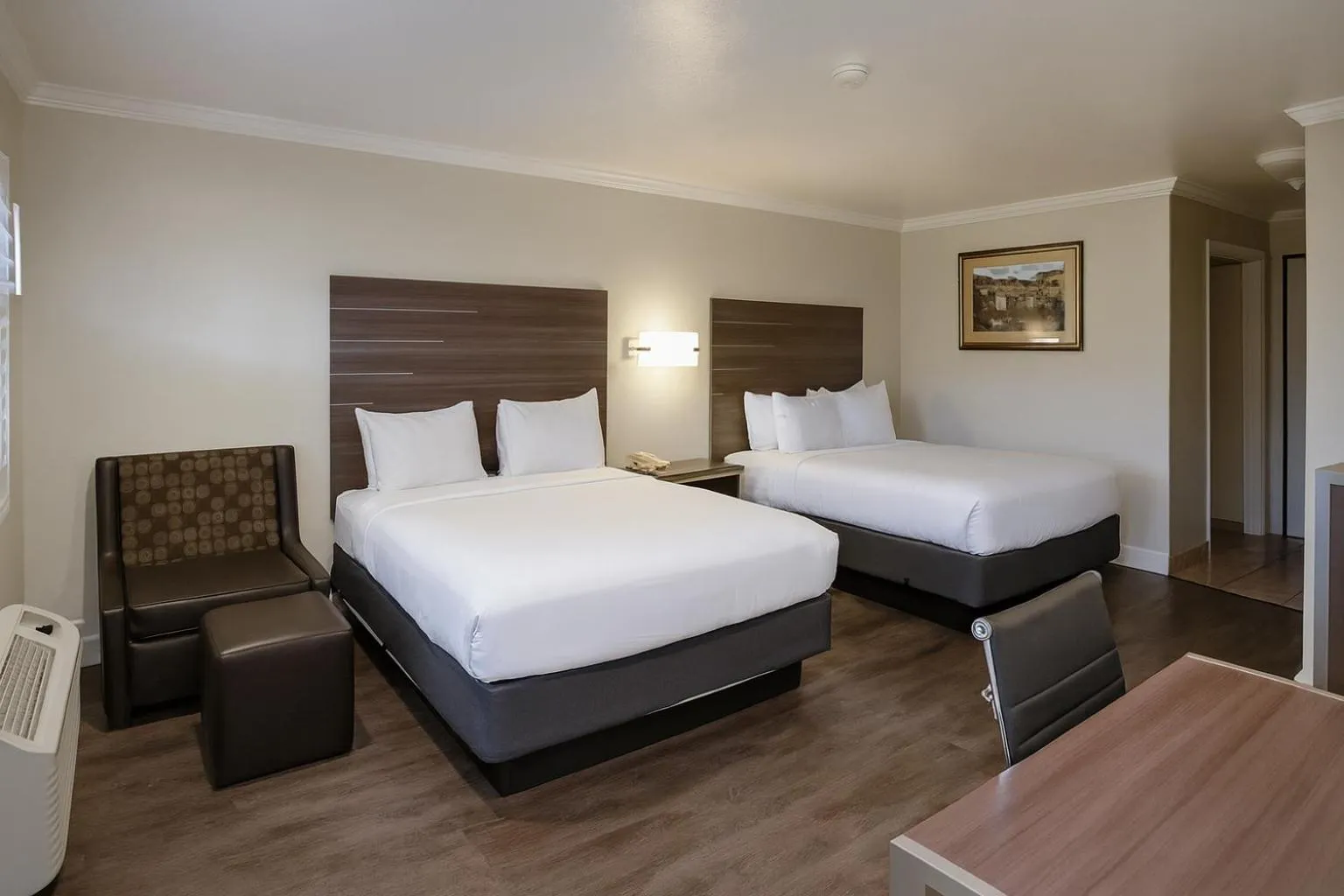 Bedroom, Bed in El Castell Motel