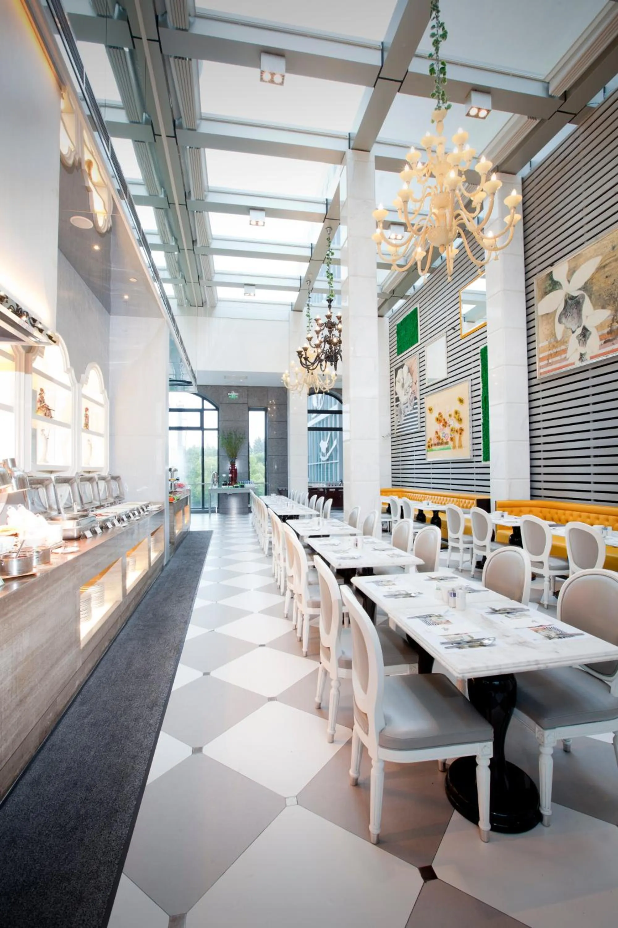 Restaurant/places to eat in Dorsett Shanghai