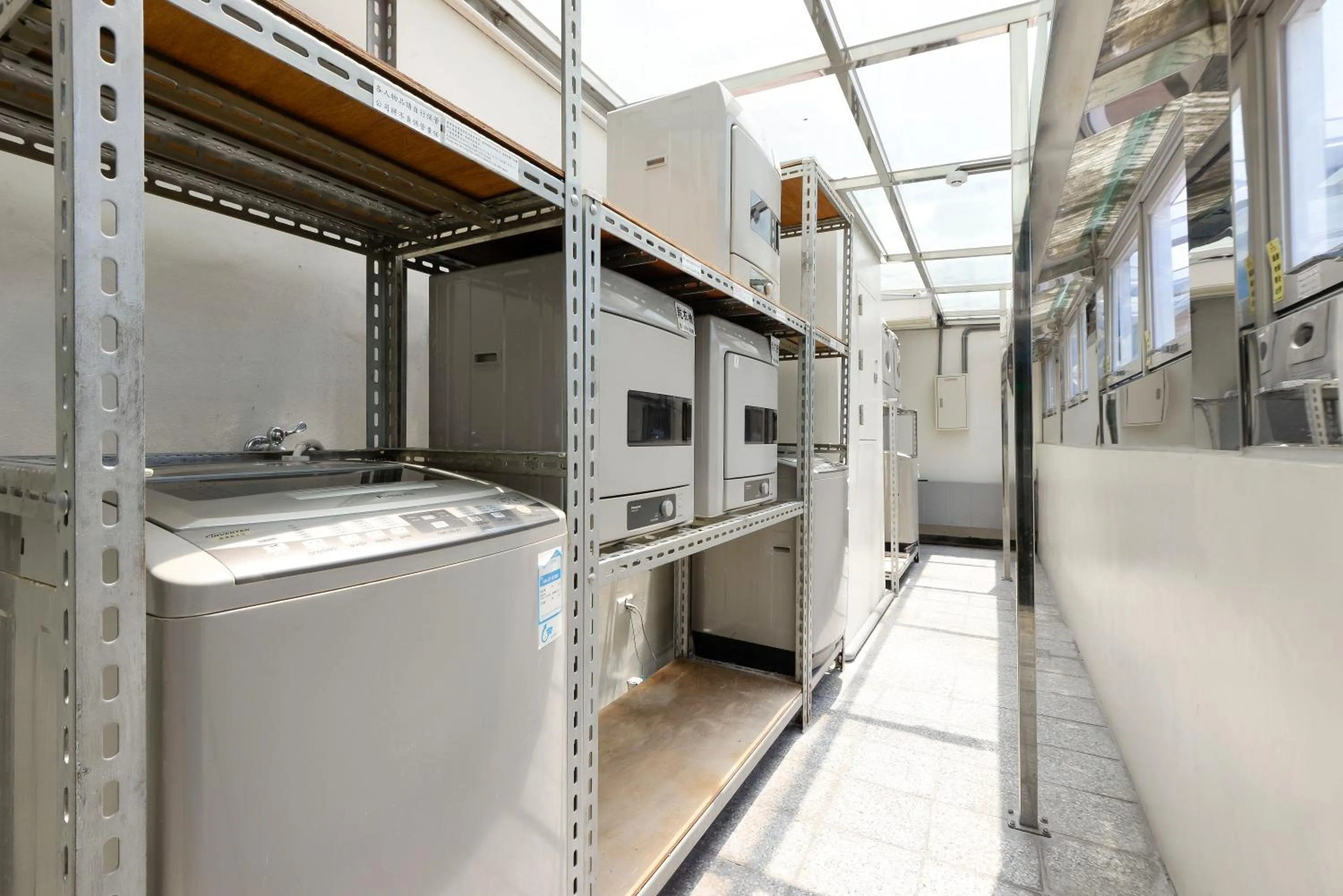 Area and facilities in Hotel Sunshine