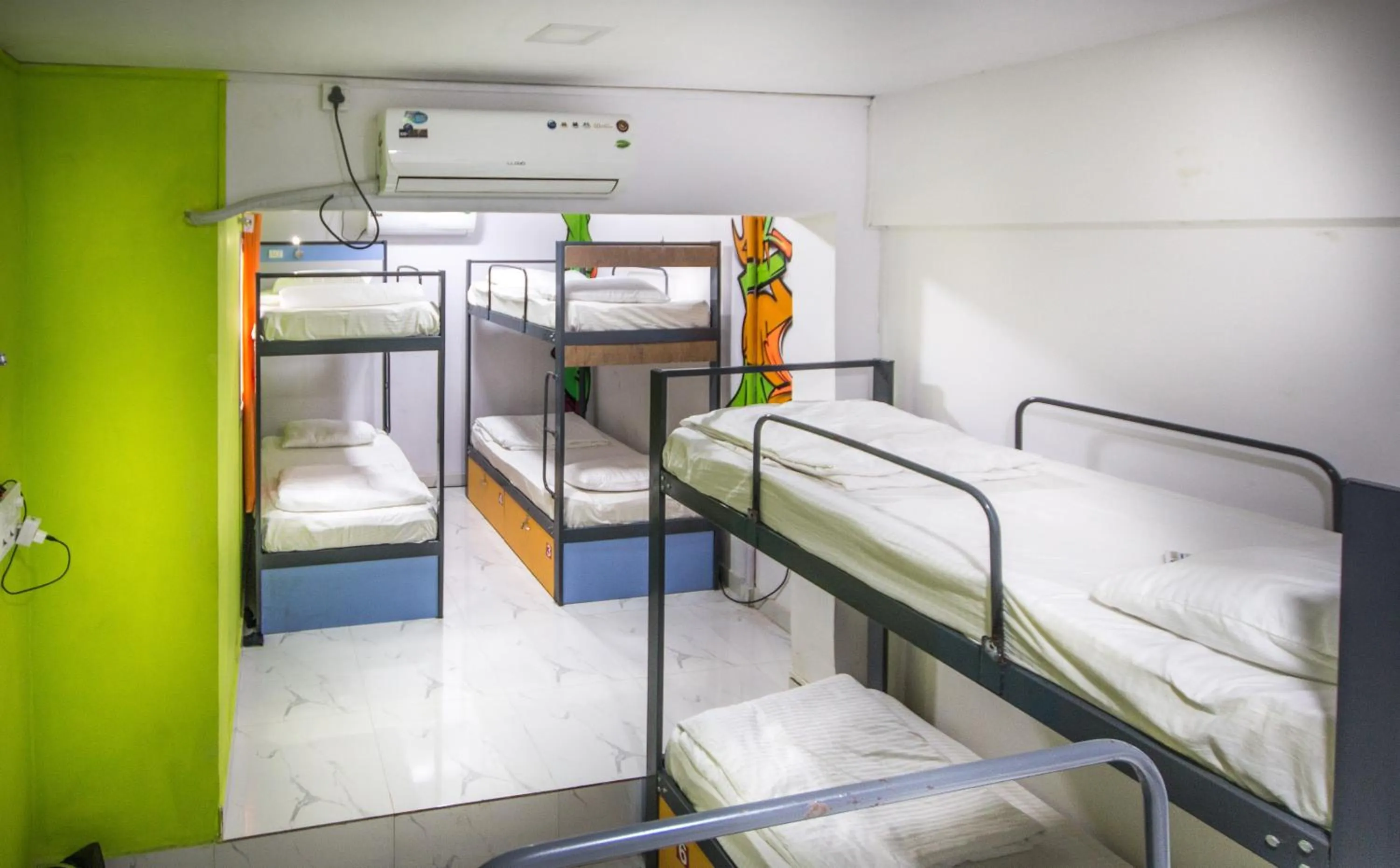 bunk bed, Bed in Backpackers Villa Mumbai