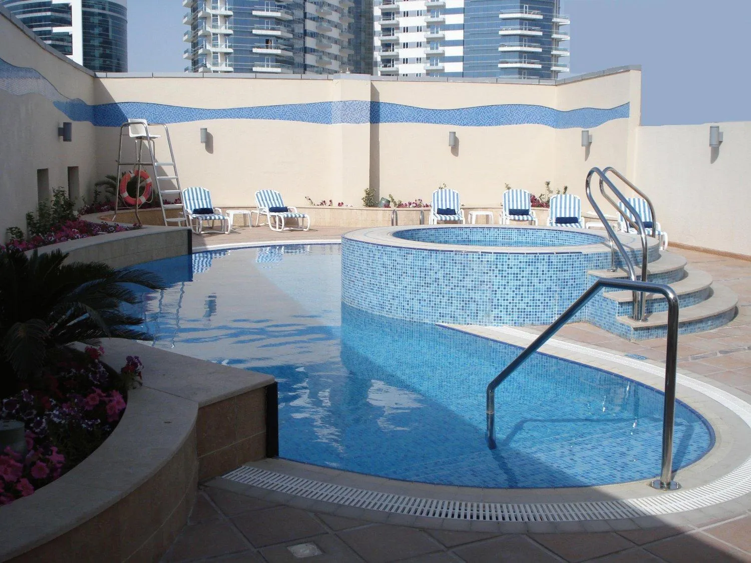 Swimming pool in Grand Bellevue Hotel Apartment Dubai