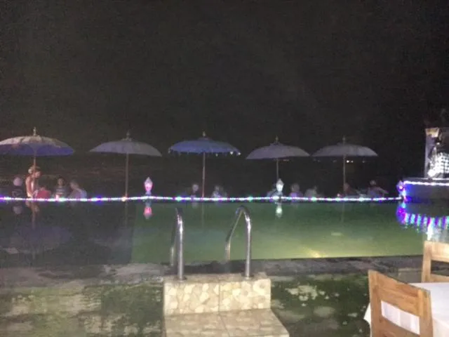 Swimming pool in Linda Beach Hotel