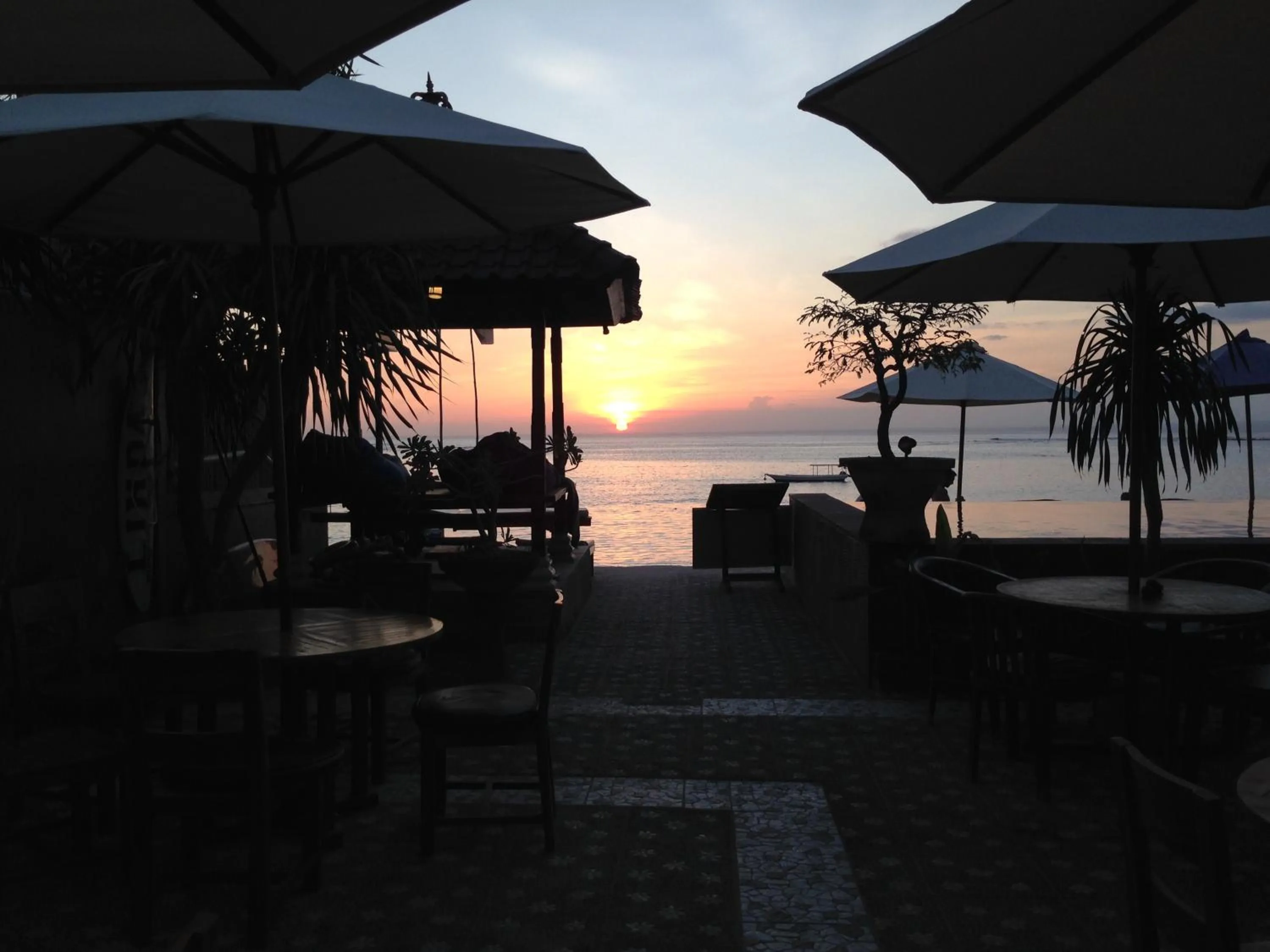 Property building in Linda Beach Hotel