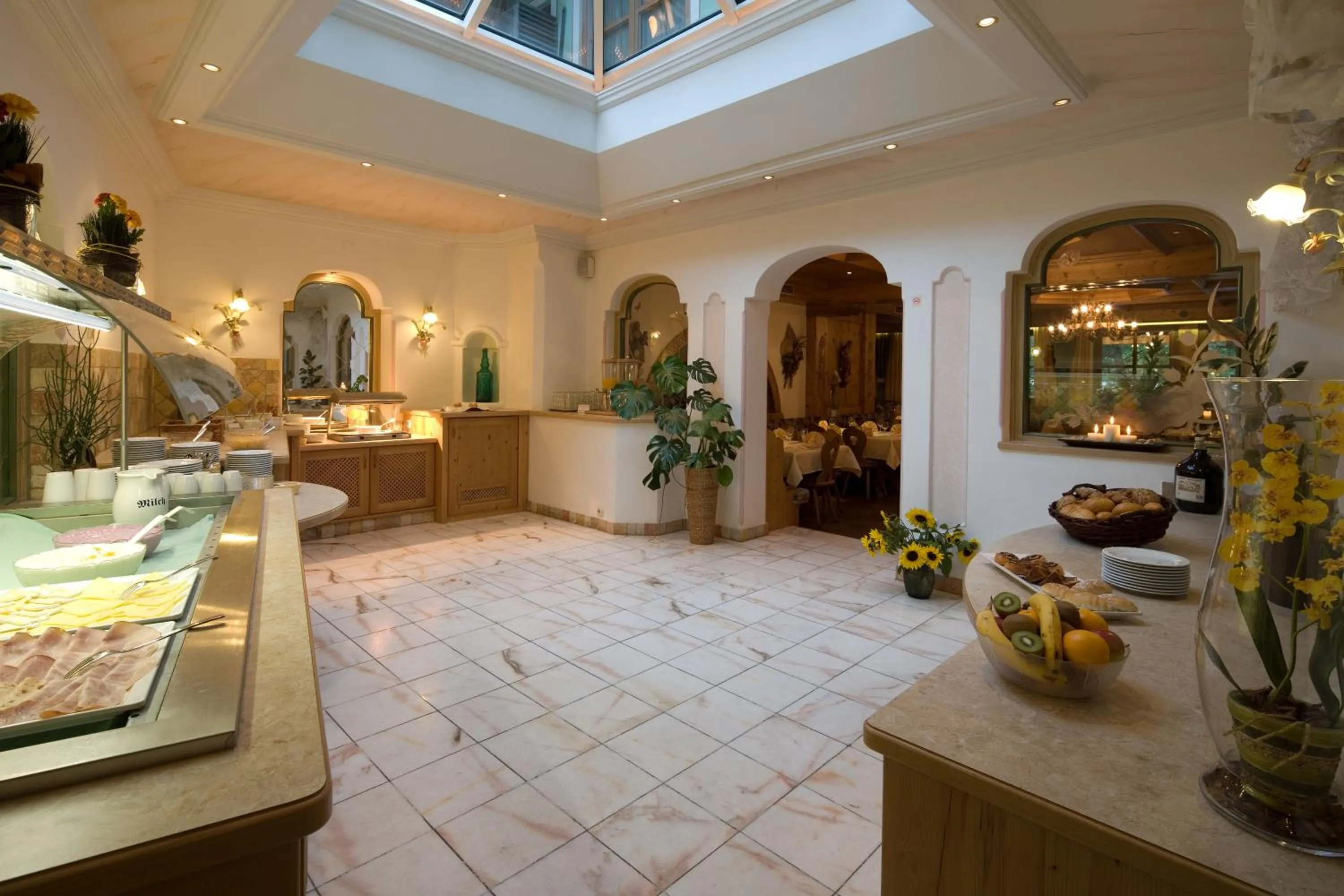 Restaurant/places to eat in Hotel Gasthof Obermair