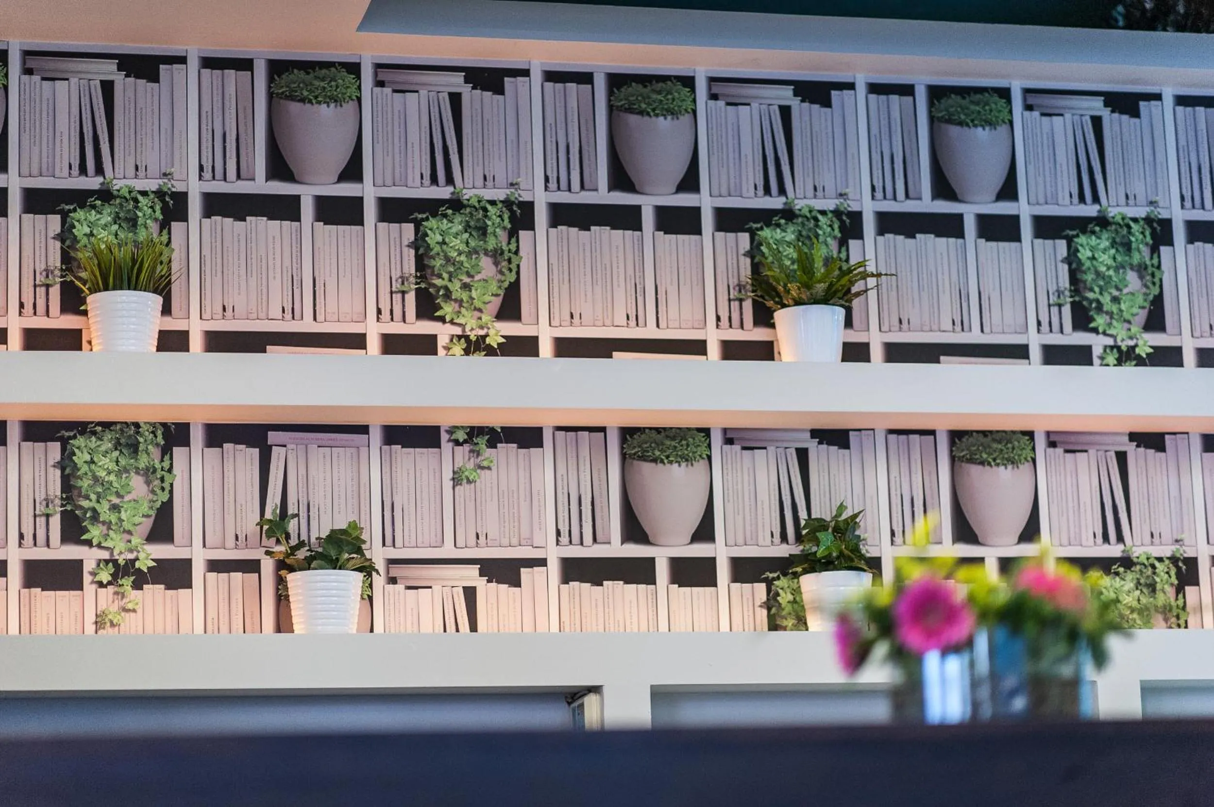 Decorative detail in Corinna Mare