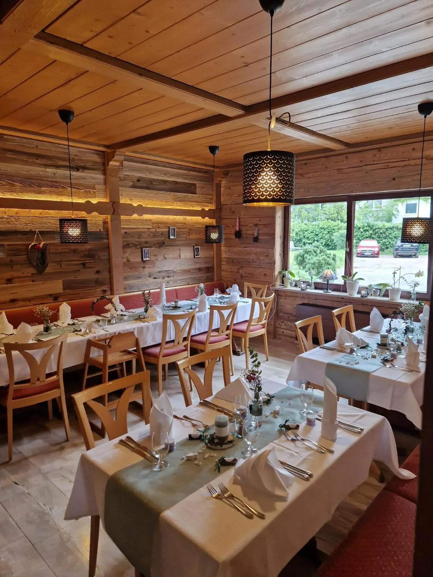 Restaurant/places to eat in Hotel-Restaurant Gasthof Adler