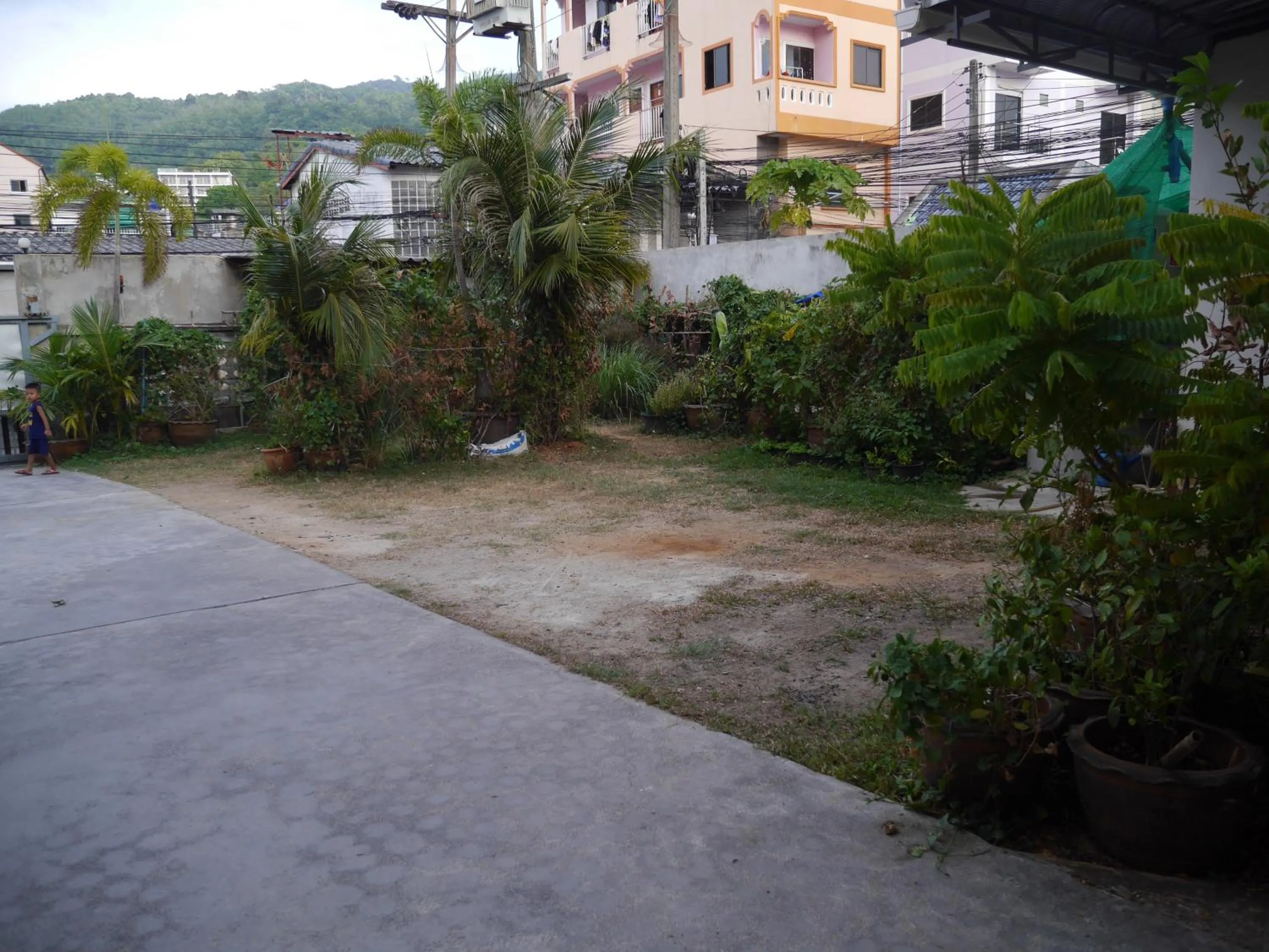 Other in Baan Petcharat