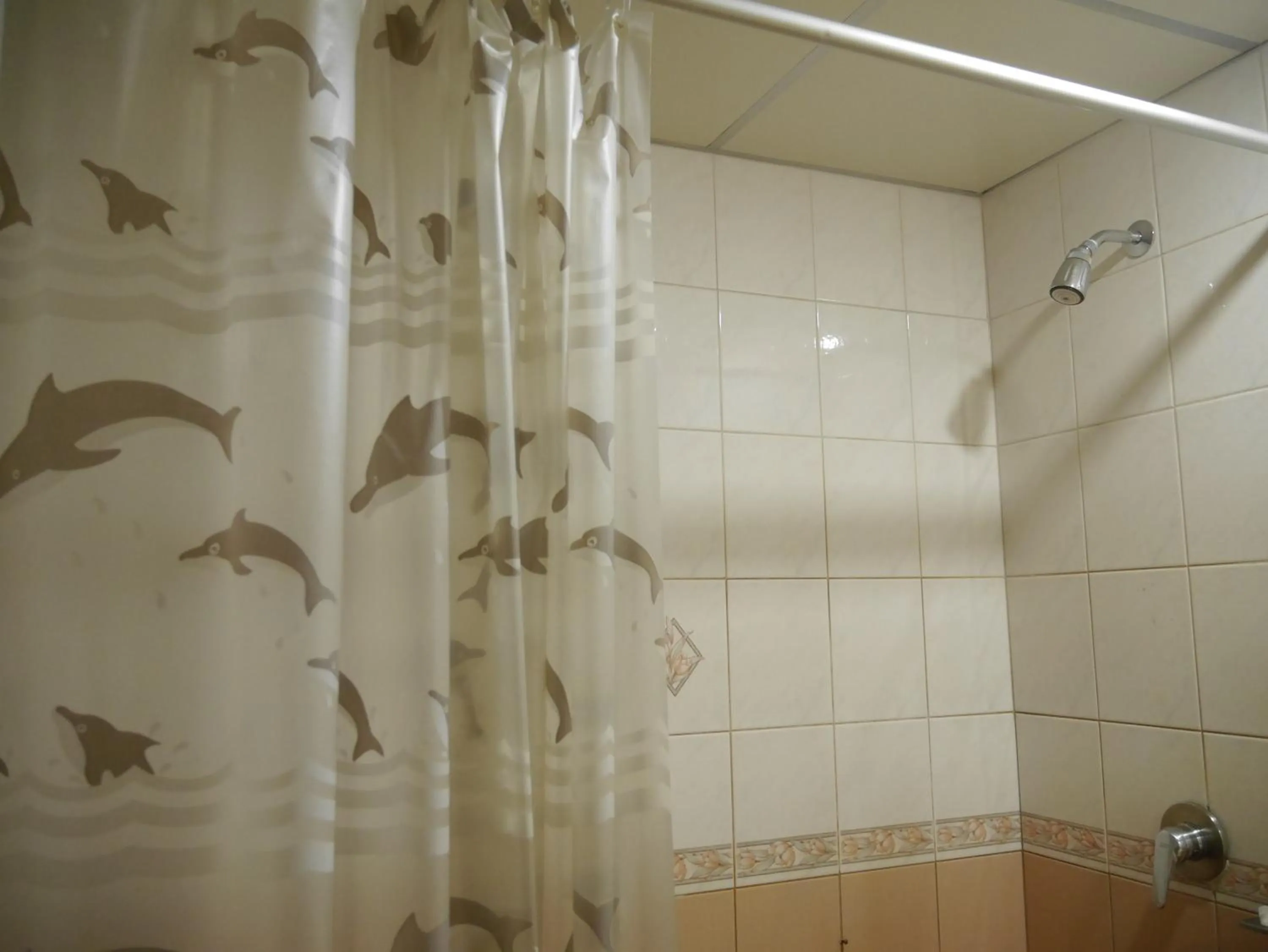 Shower in Baan Petcharat