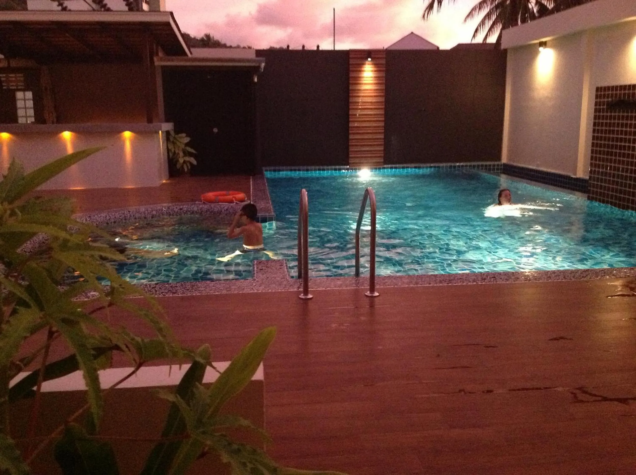 Swimming pool in Baan Petcharat