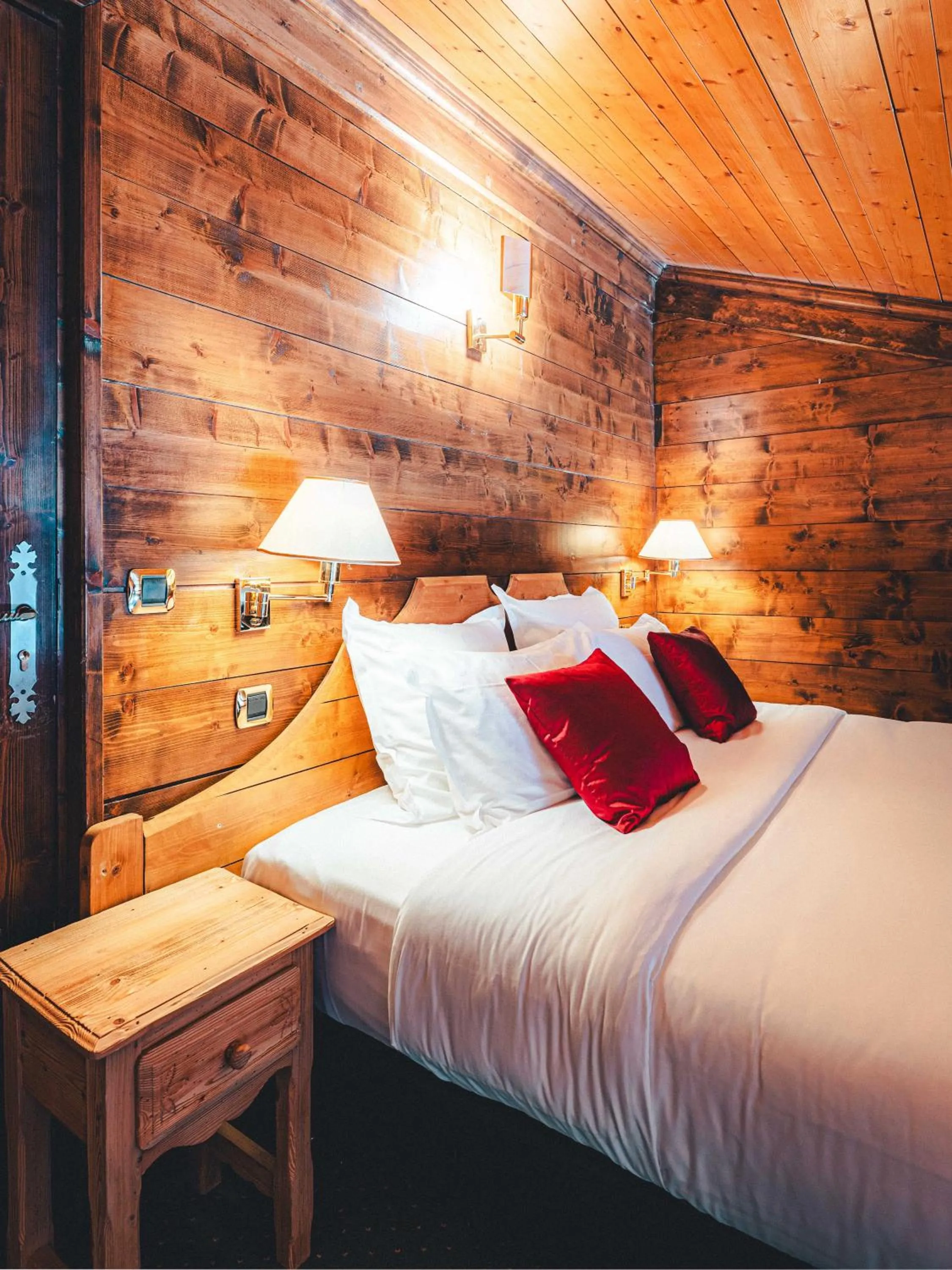 Bedroom, Bed in Hotel Mont Vallon