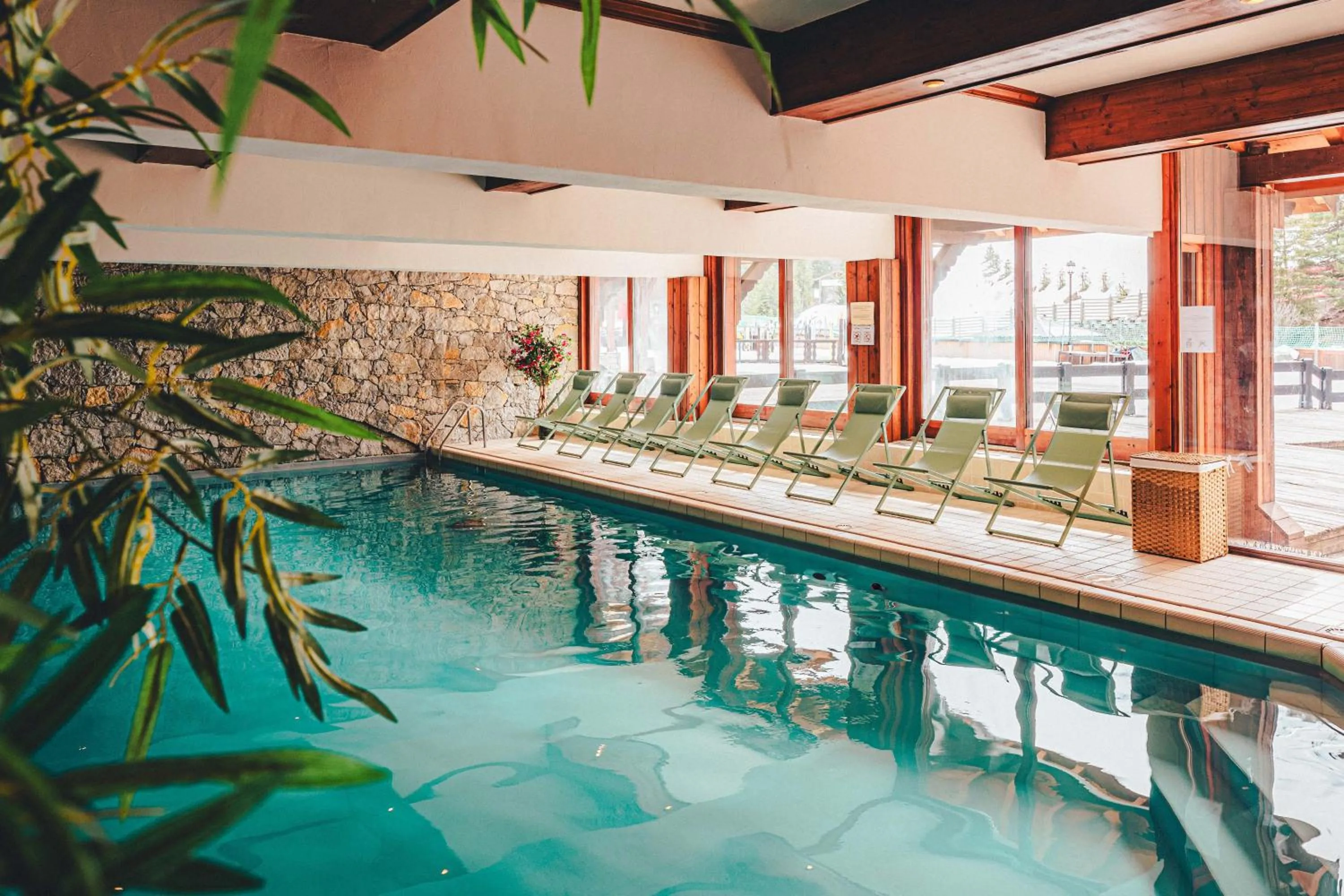 Swimming pool in Hotel Mont Vallon