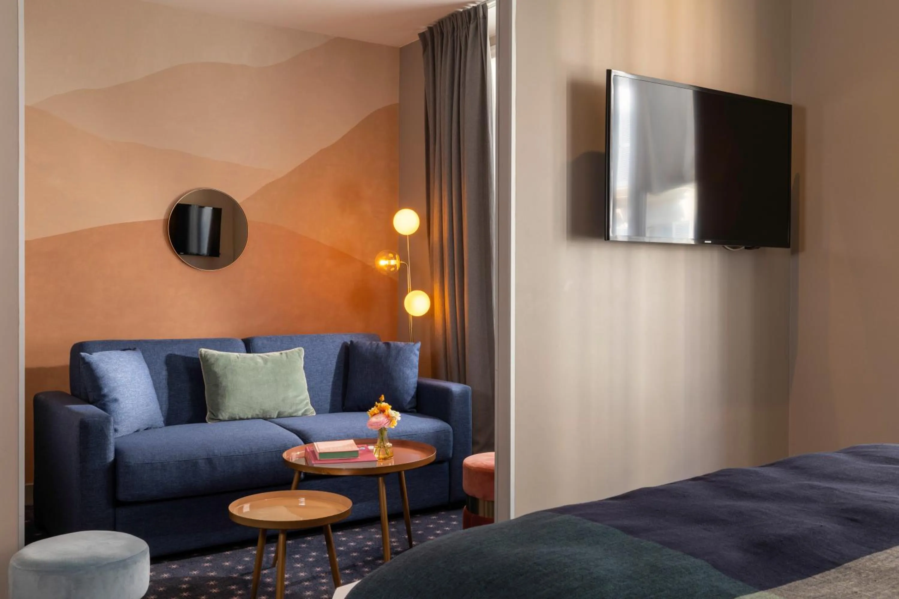 Bed in Hôtel Maxim Folies