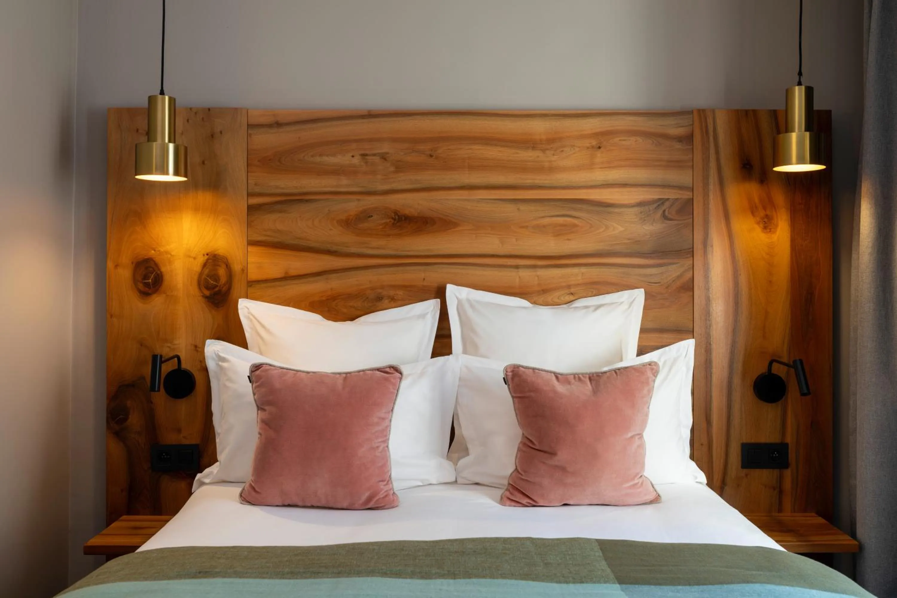 Bed in Hôtel Maxim Folies