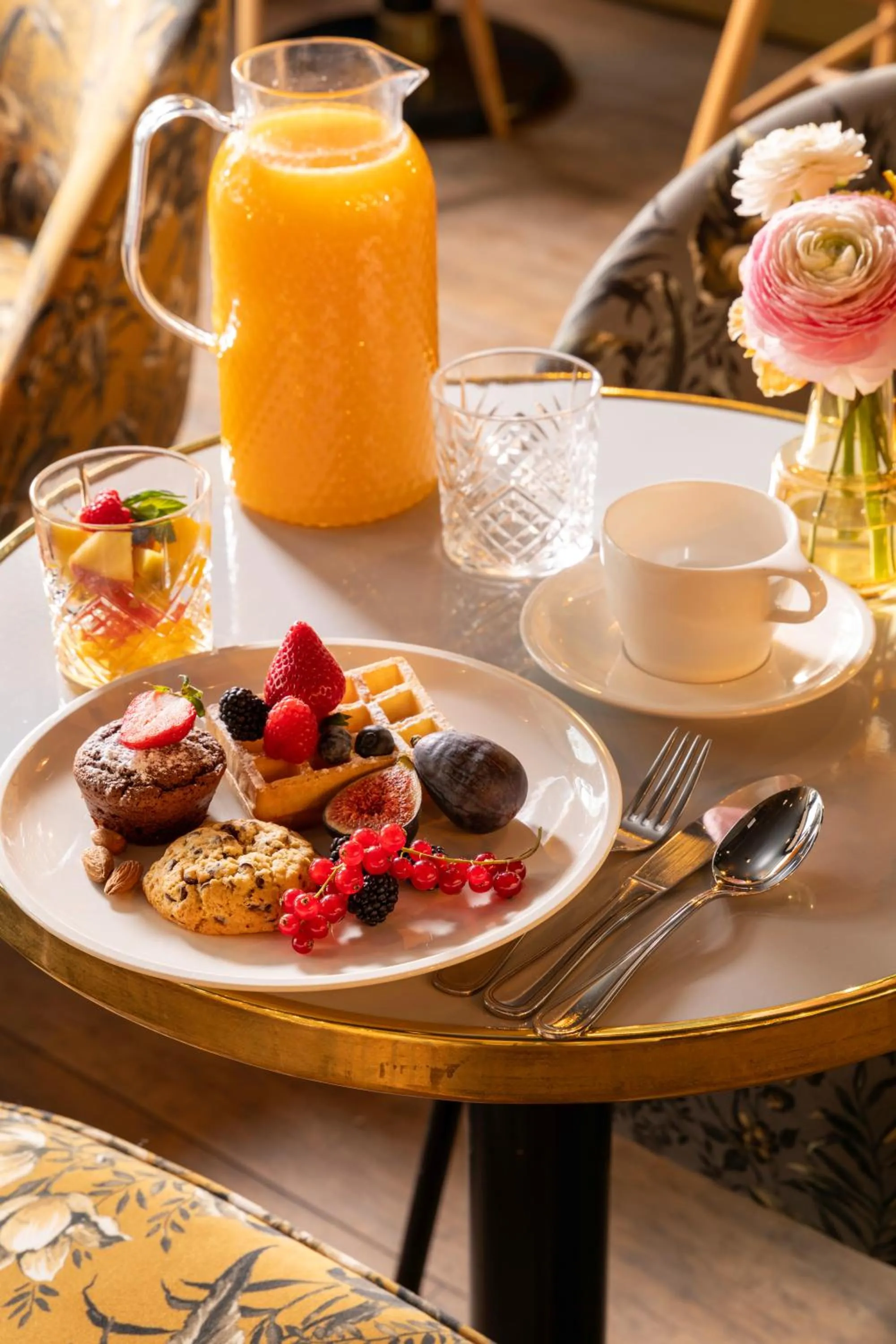 Food and drinks in Hôtel Maxim Folies