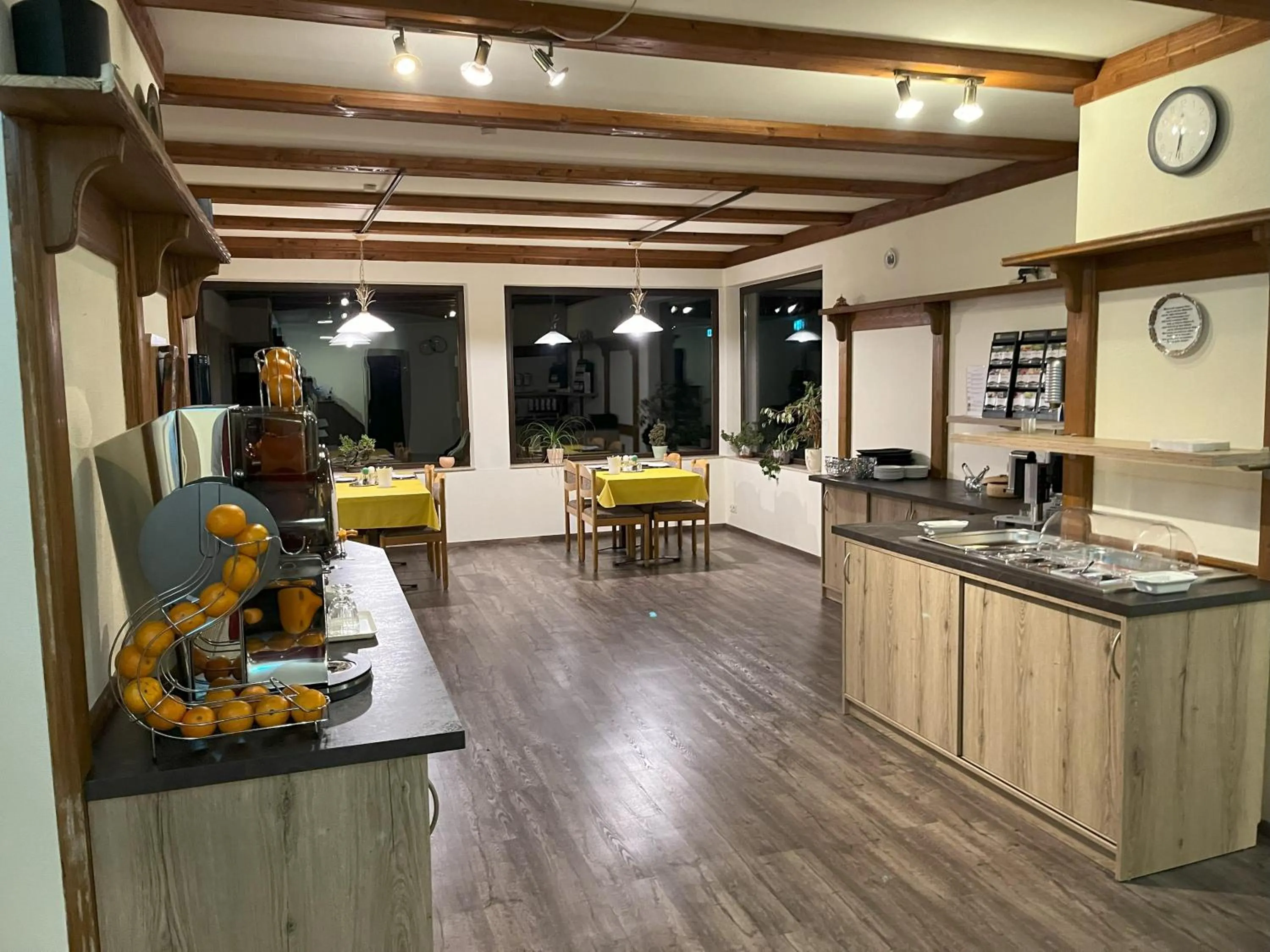 Breakfast in Hotel am Steinertsee - Kassel-Ost