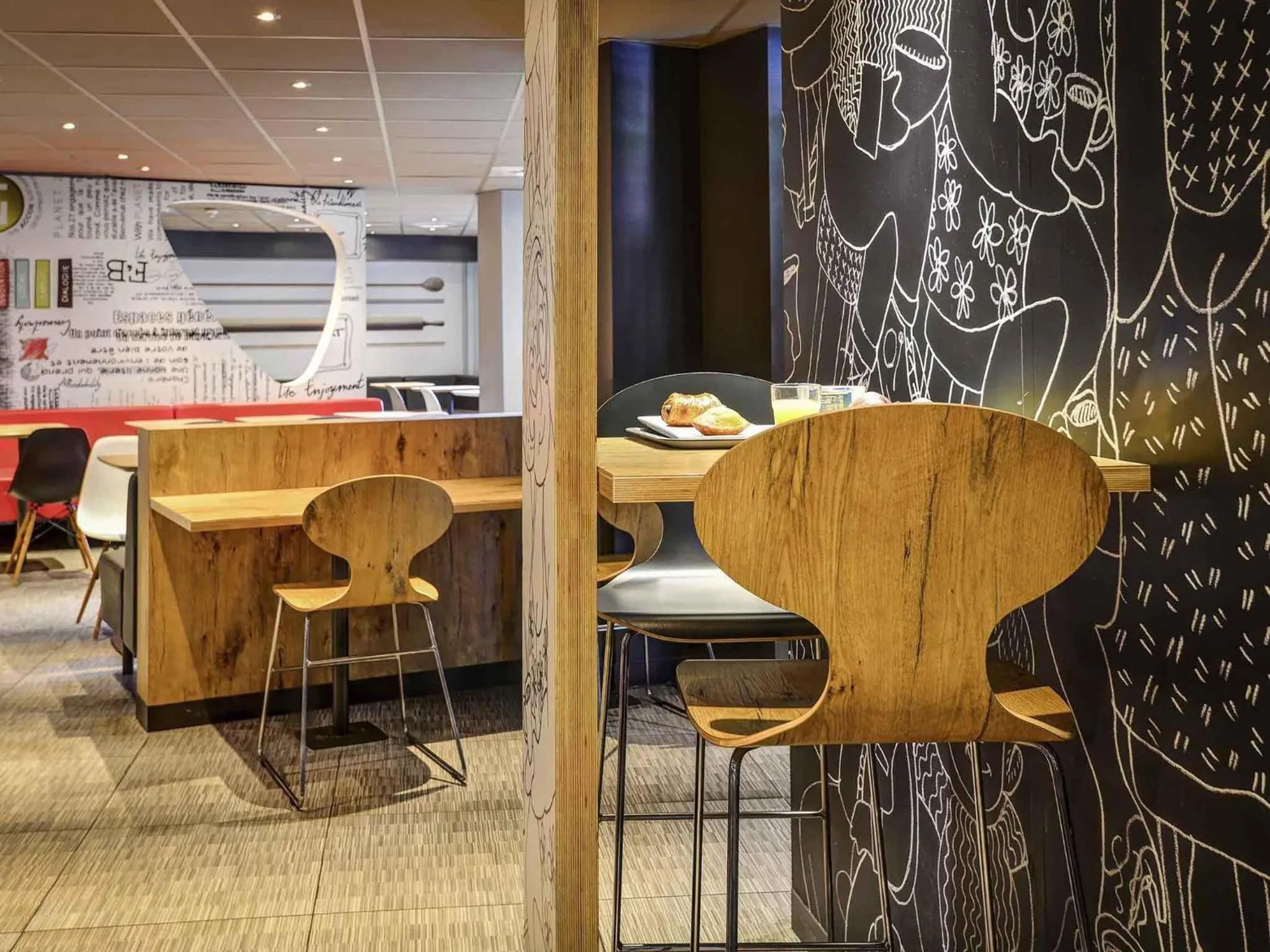 Breakfast in Ibis Orly Chevilly Tram 7