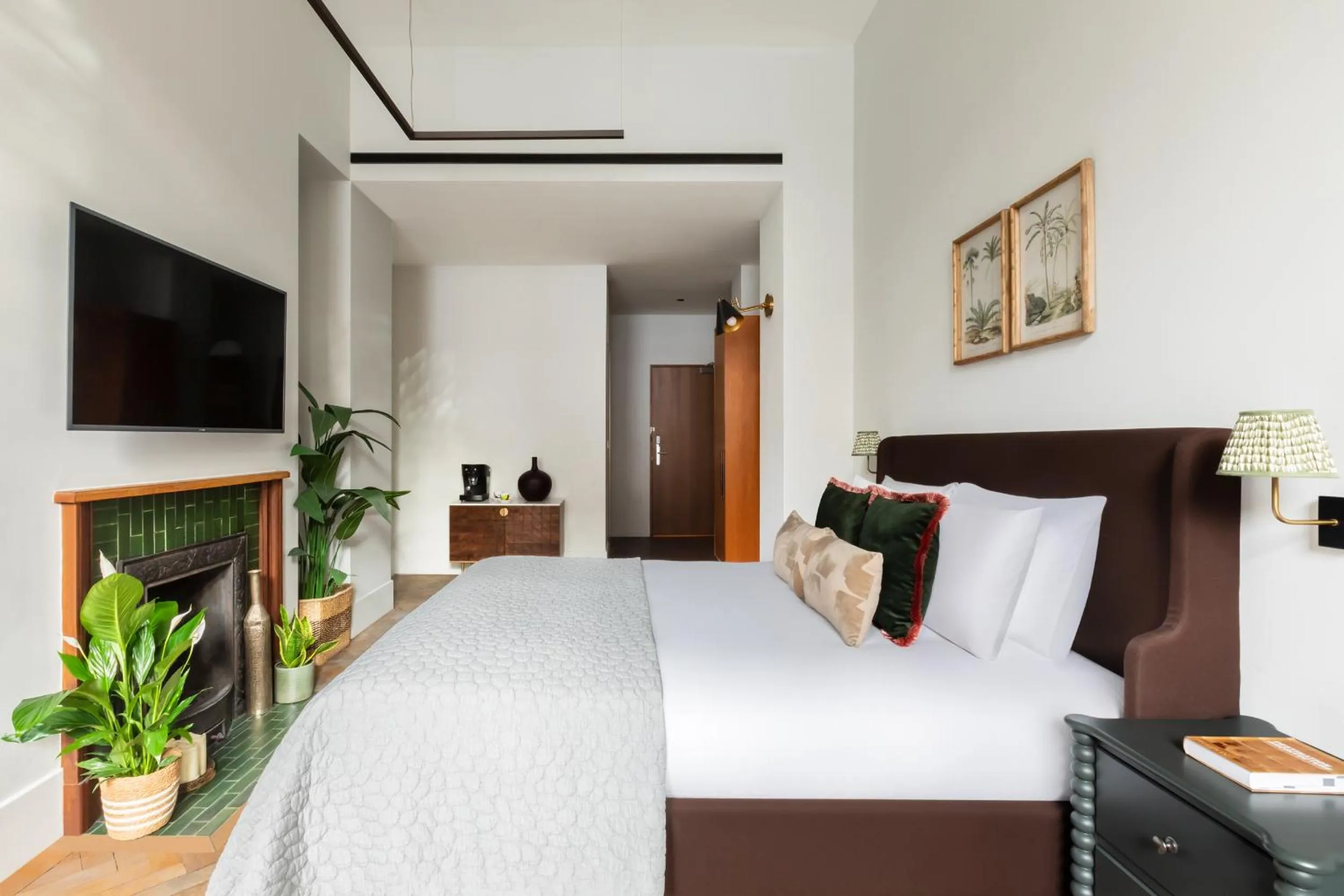 Photo of the whole room, Bed in Town Hall Hotel - Shoreditch