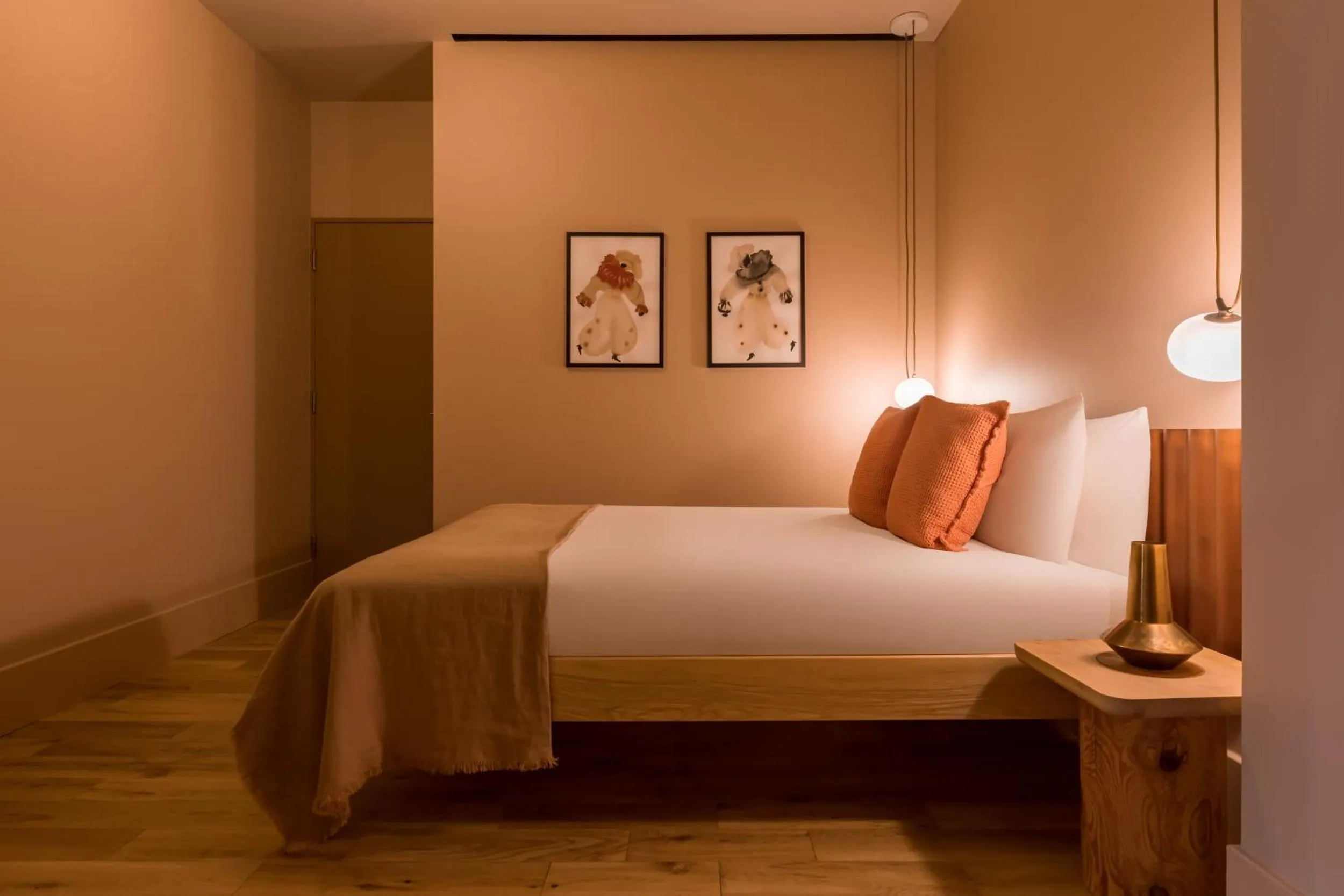 Bedroom, Bed in Town Hall Hotel - Shoreditch