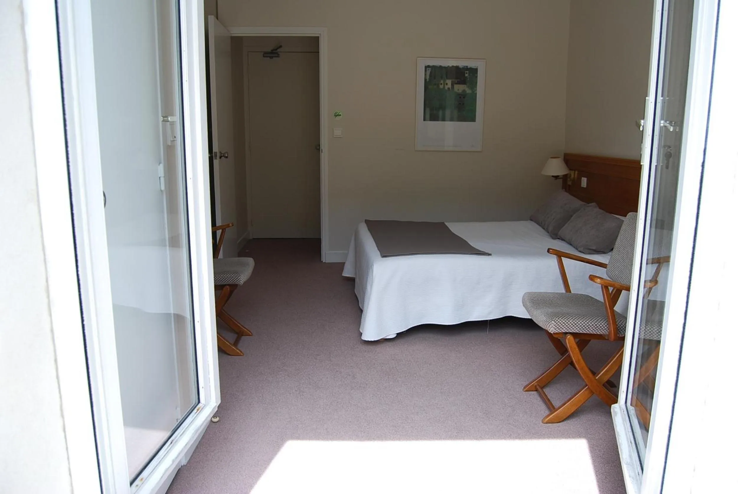 Photo of the whole room, Bed in Le Terminus des Pèlerins