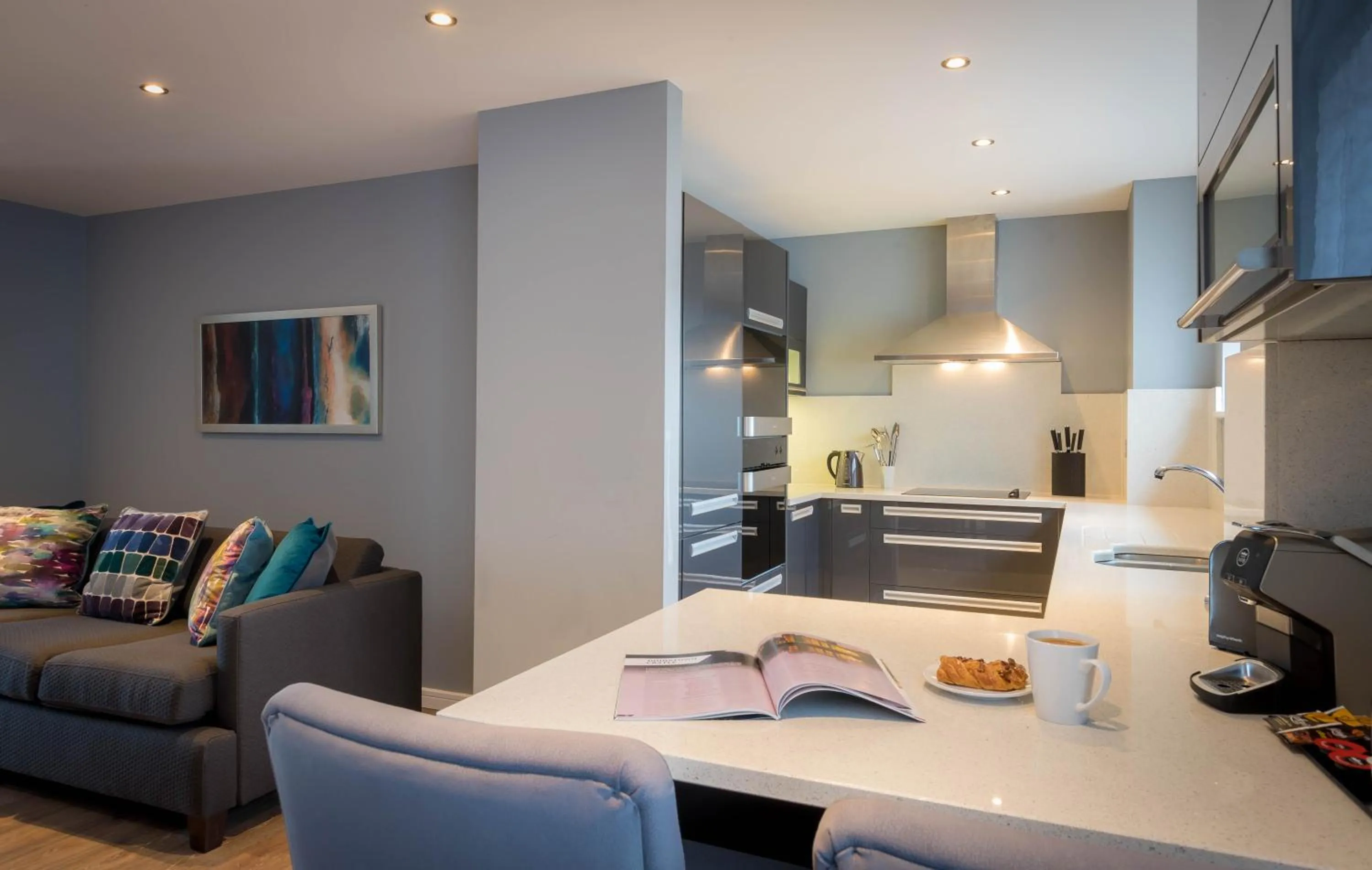 Kitchen or kitchenette in Talbot Suites at Stonebridge