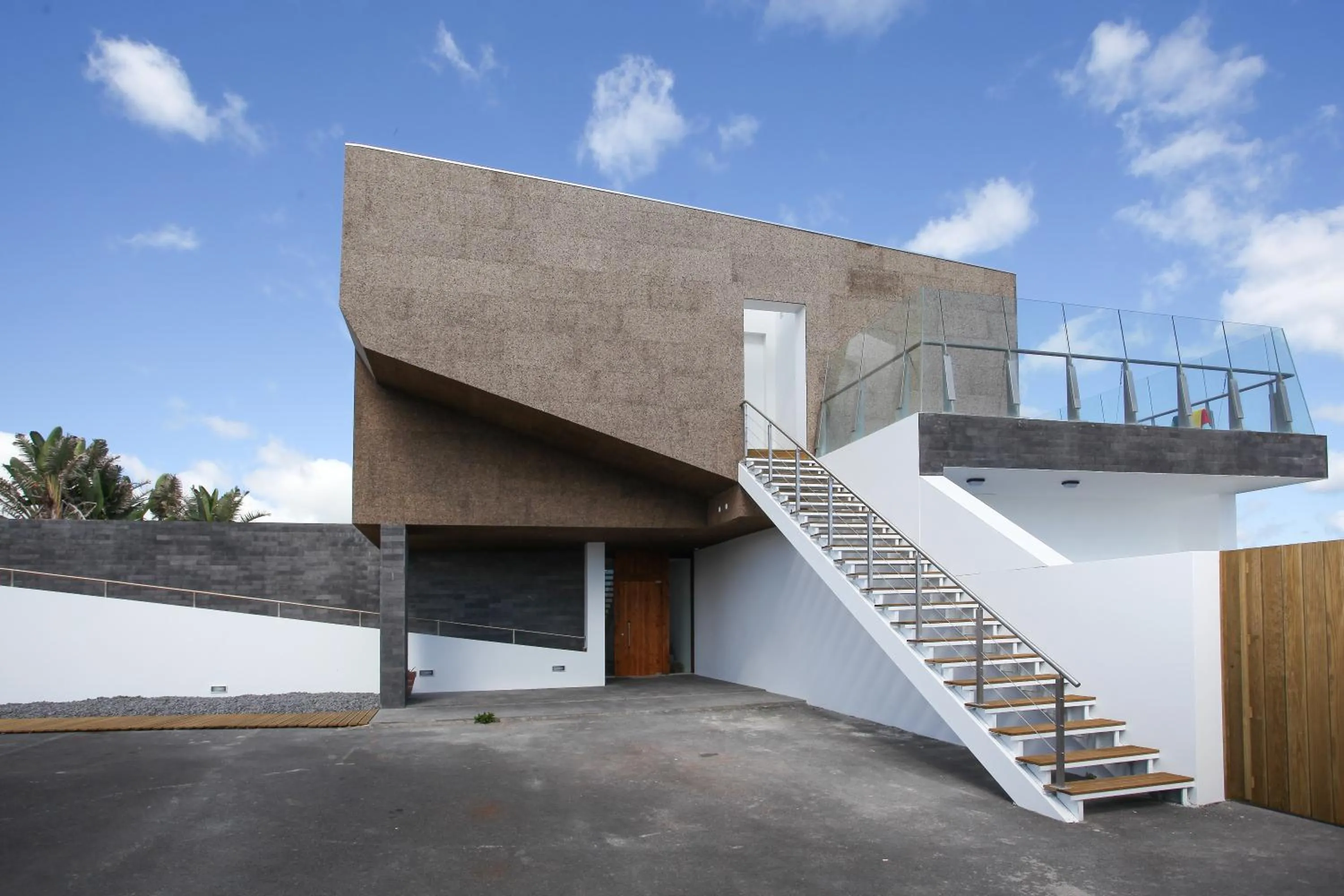 Property building in Sao Vicente Lodge - Atlantic Retreat