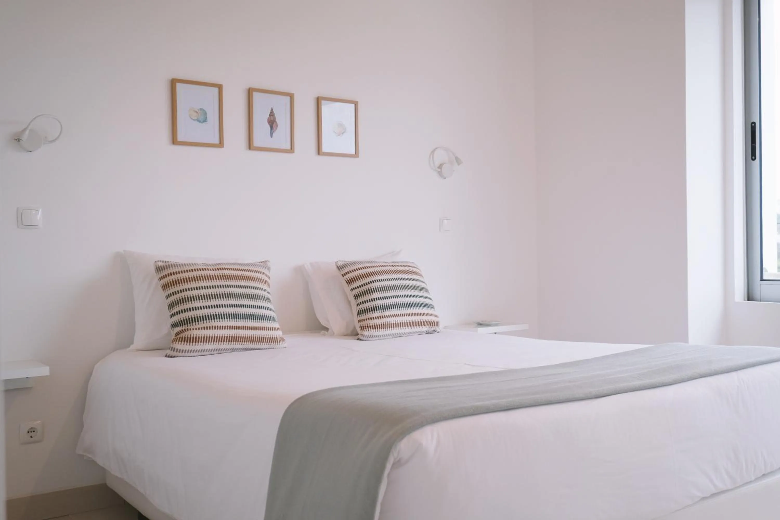 Bed in Sao Vicente Lodge - Atlantic Retreat