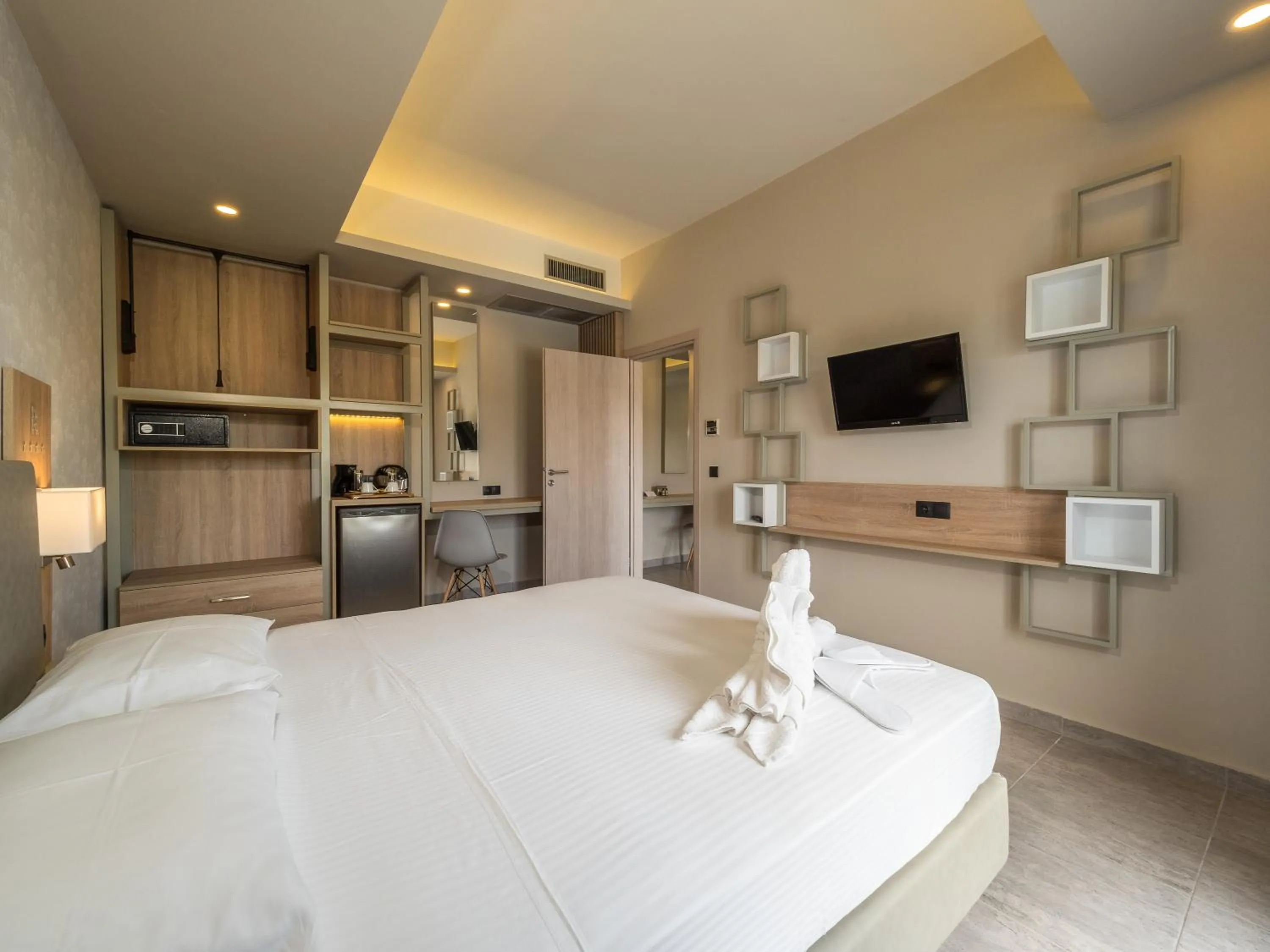 Bed in Paradise Resort