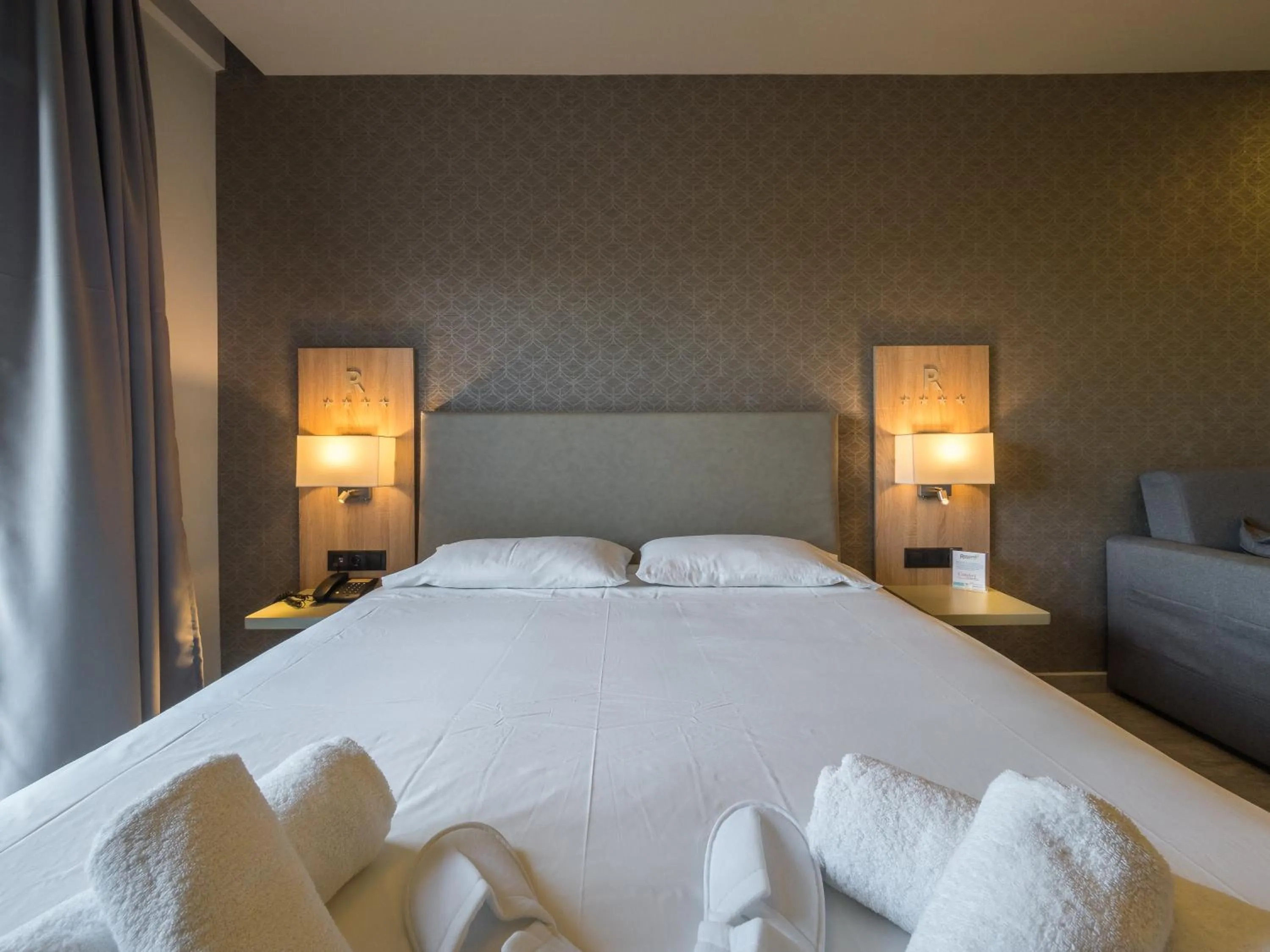 Bed in Paradise Resort