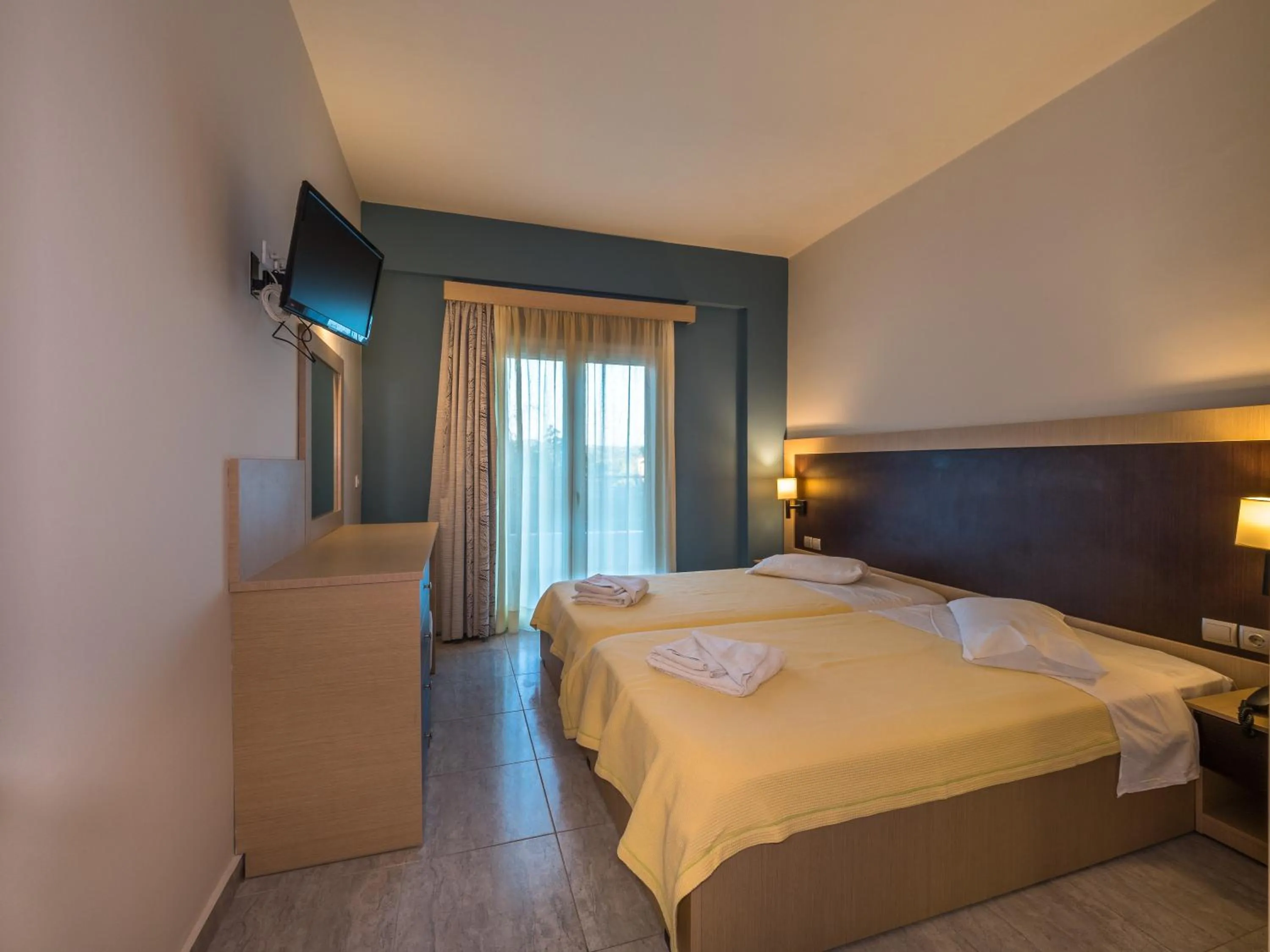 Bedroom, Bed in Paradise Resort