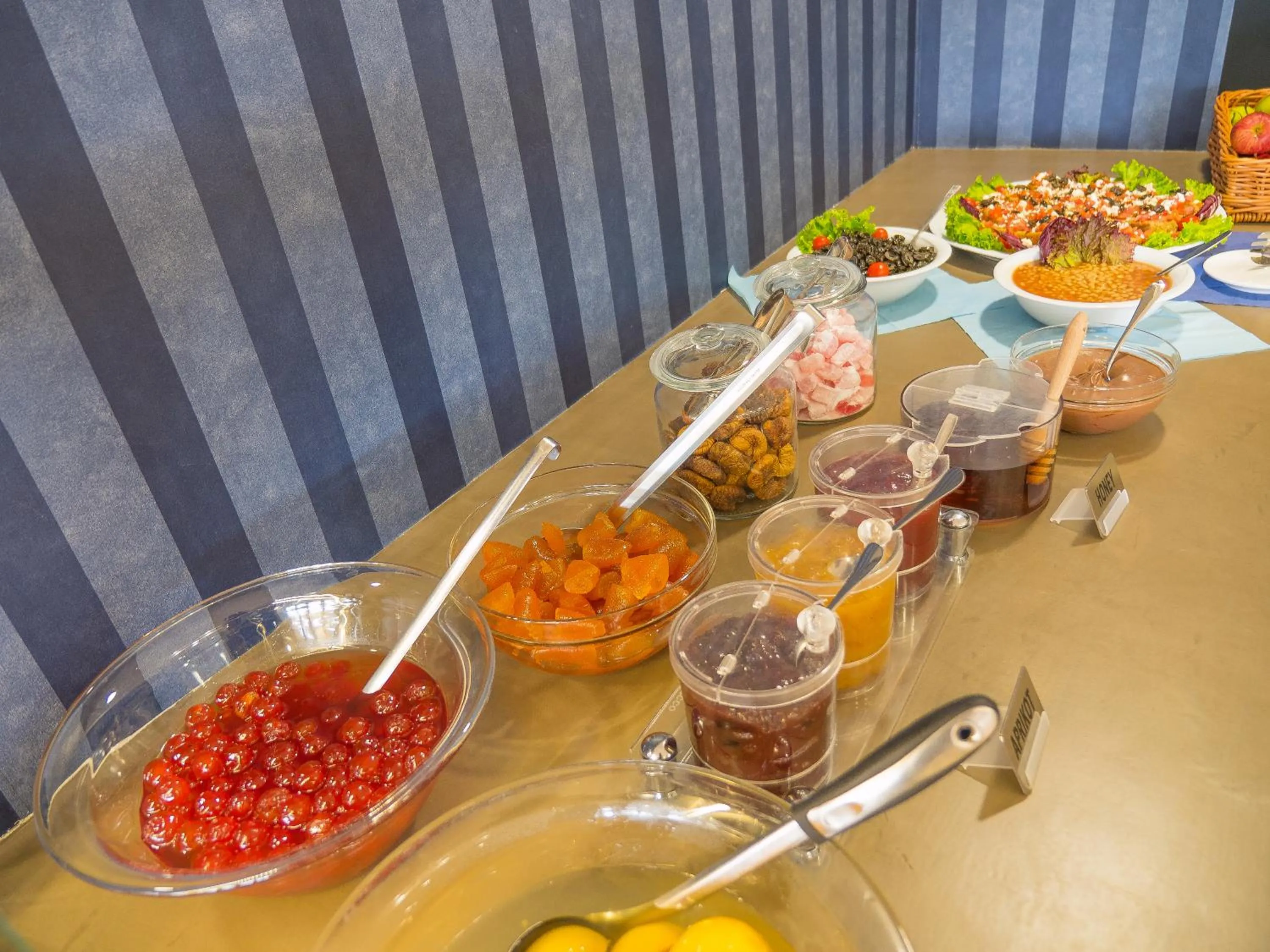 Breakfast in Paradise Resort