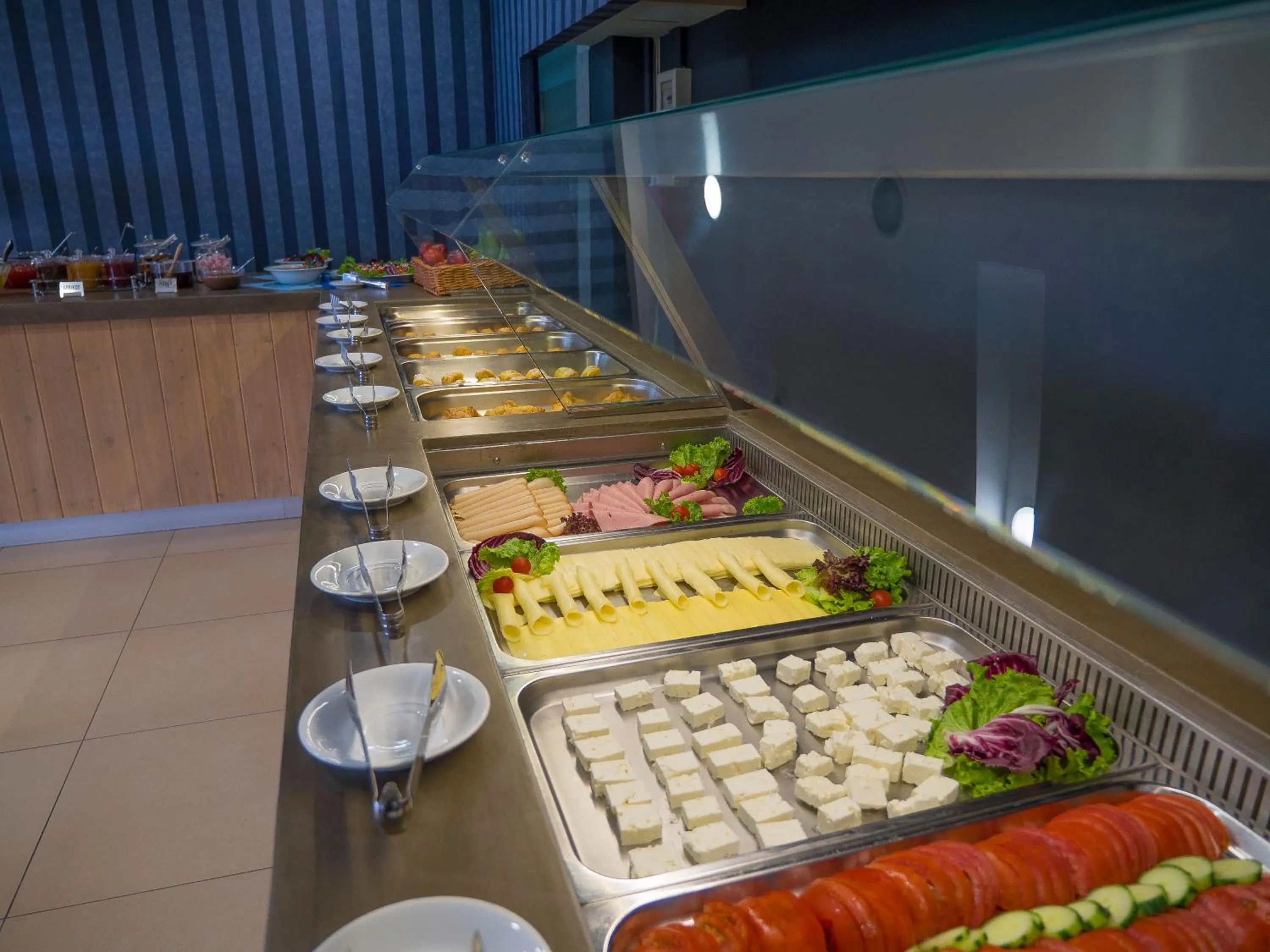 Breakfast in Paradise Resort