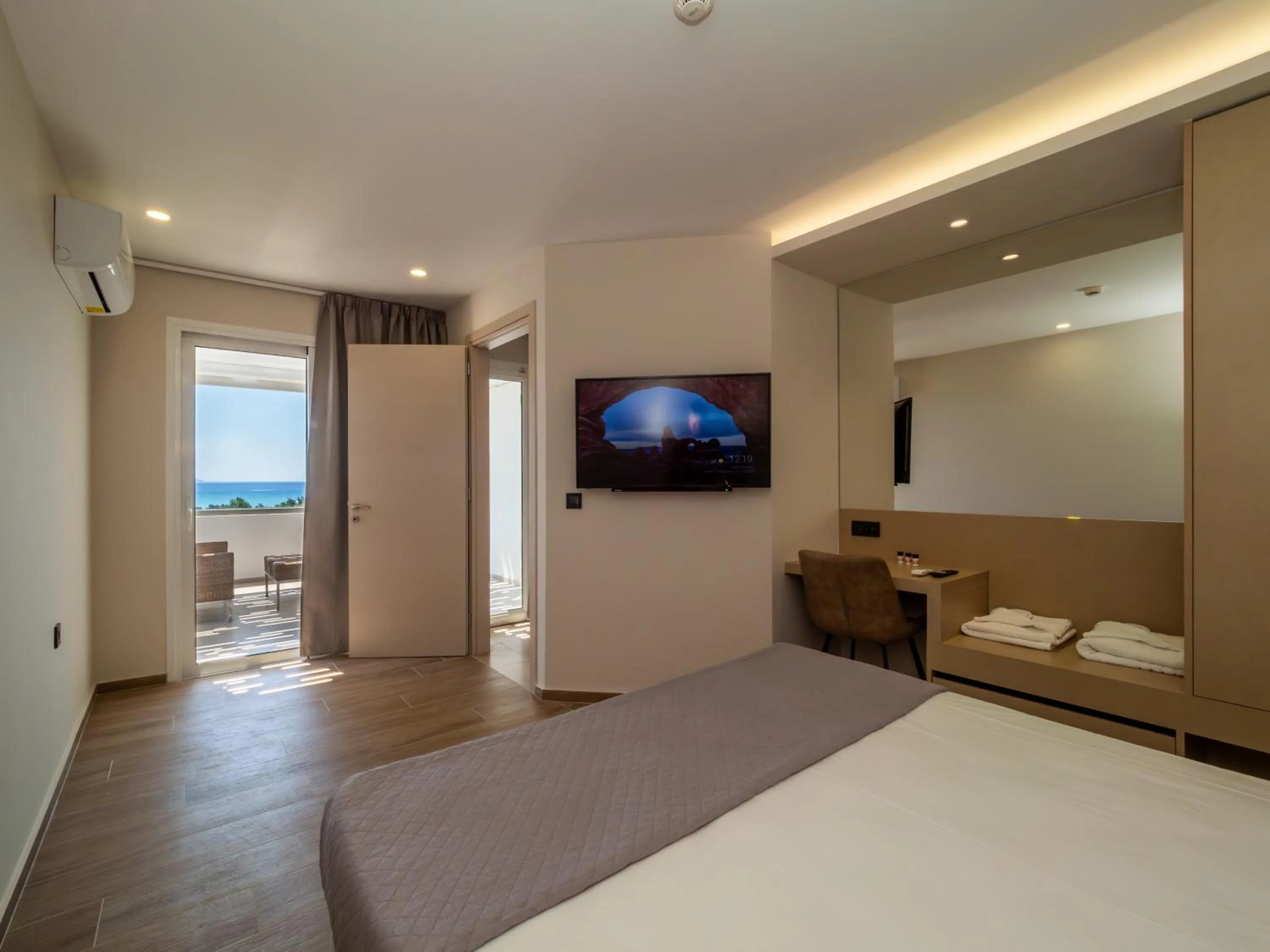 Bed in Paradise Resort