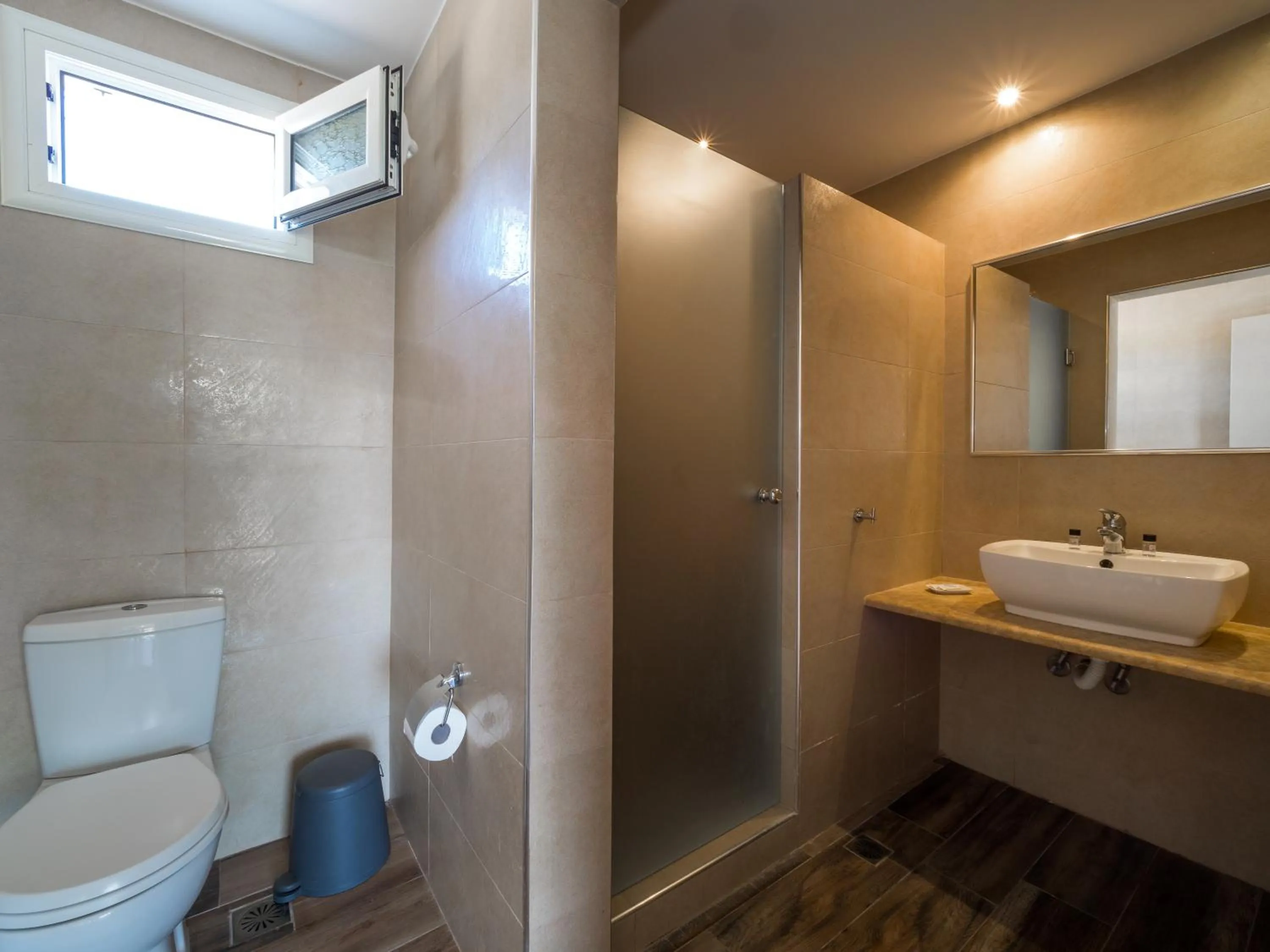 Bathroom in Paradise Resort